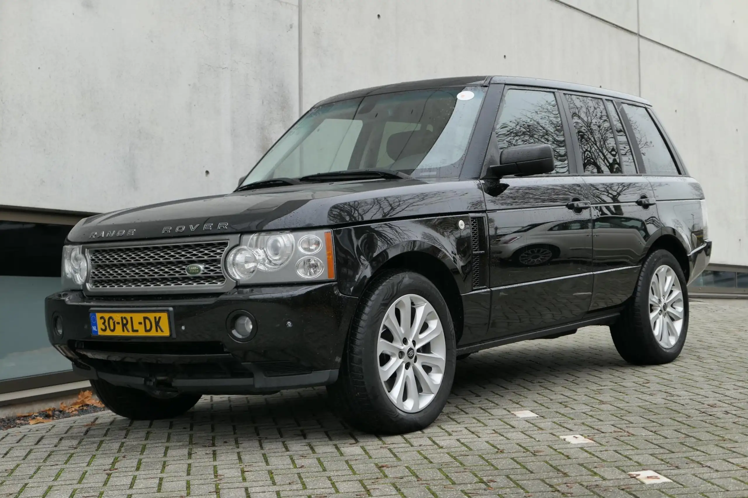 Land Rover - Range Rover