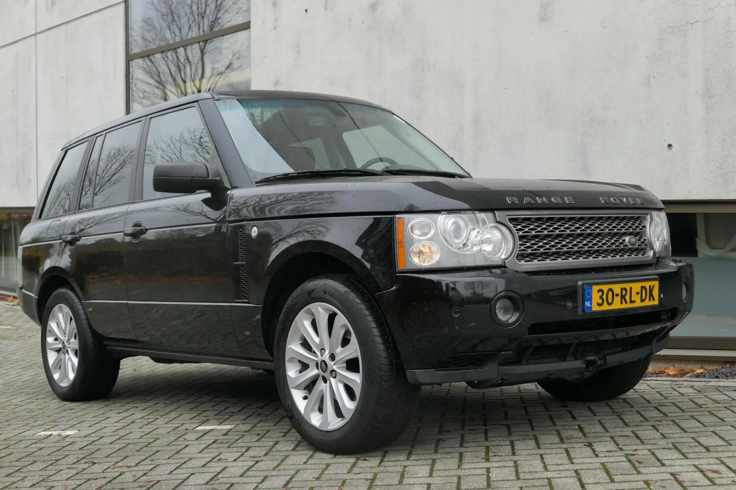 Land Rover - Range Rover