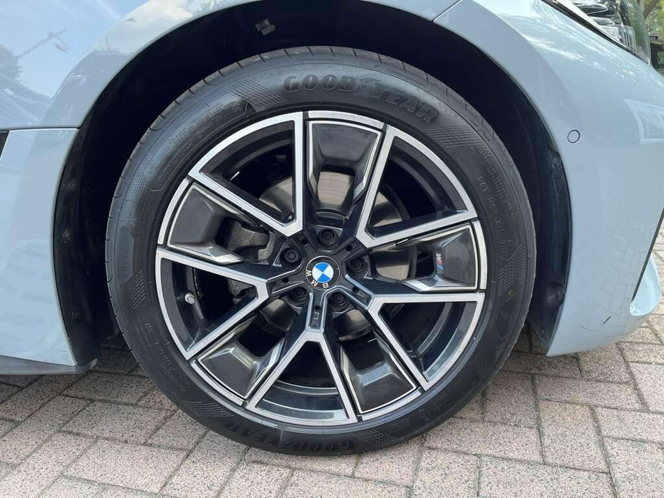 BMW - 420