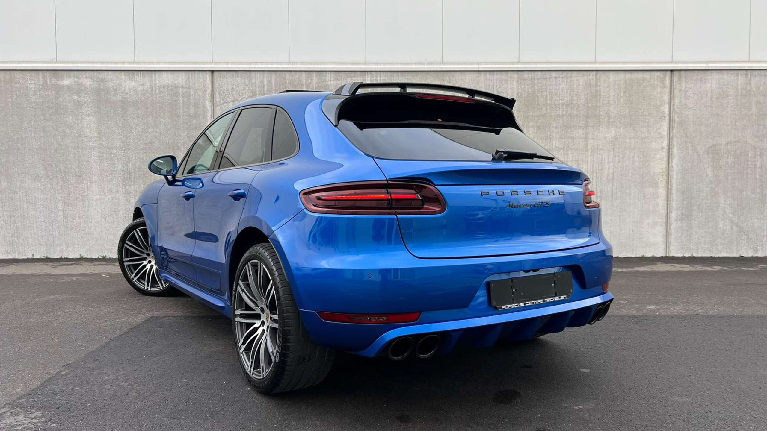 Porsche - Macan