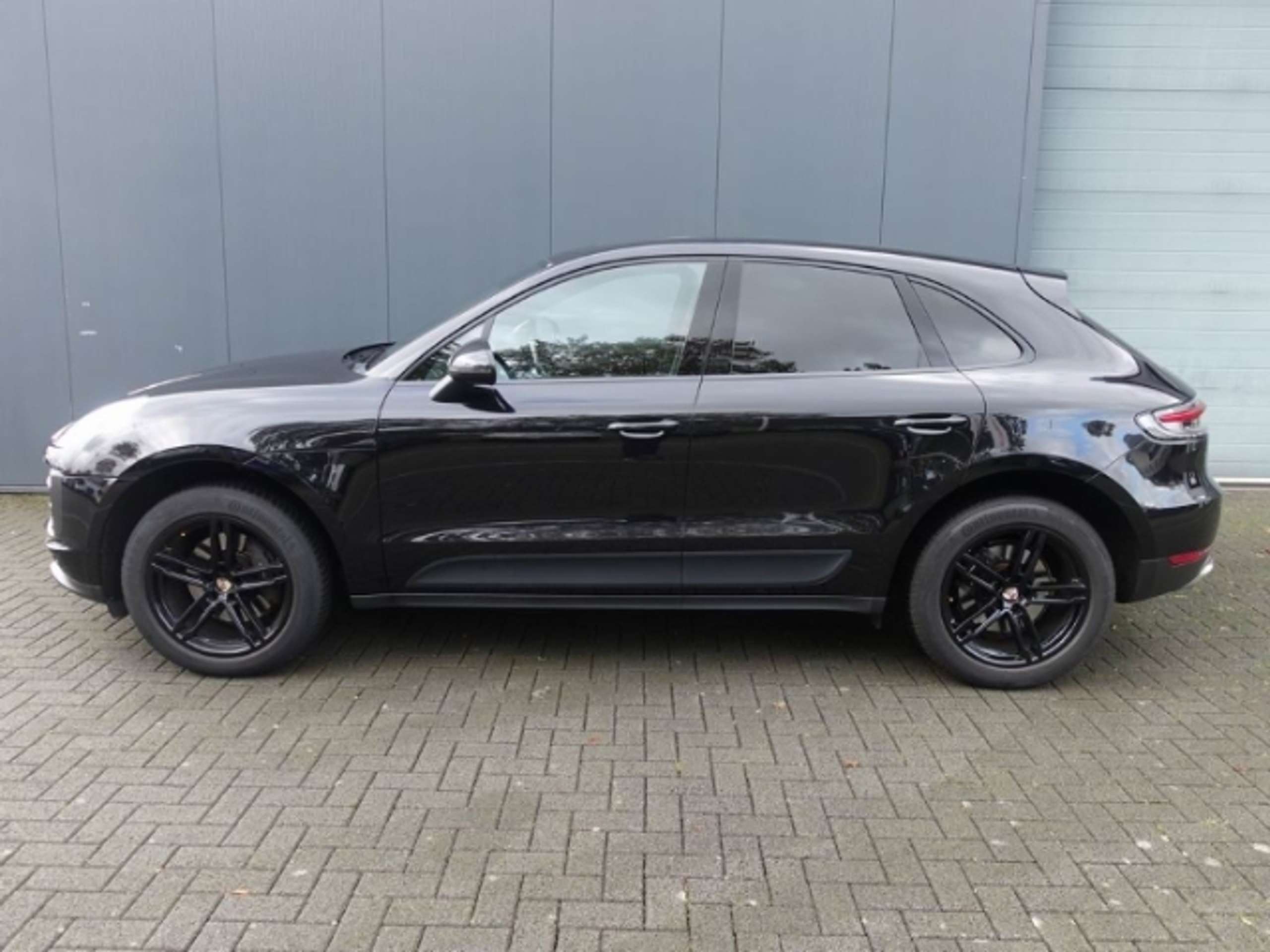 Porsche - Macan