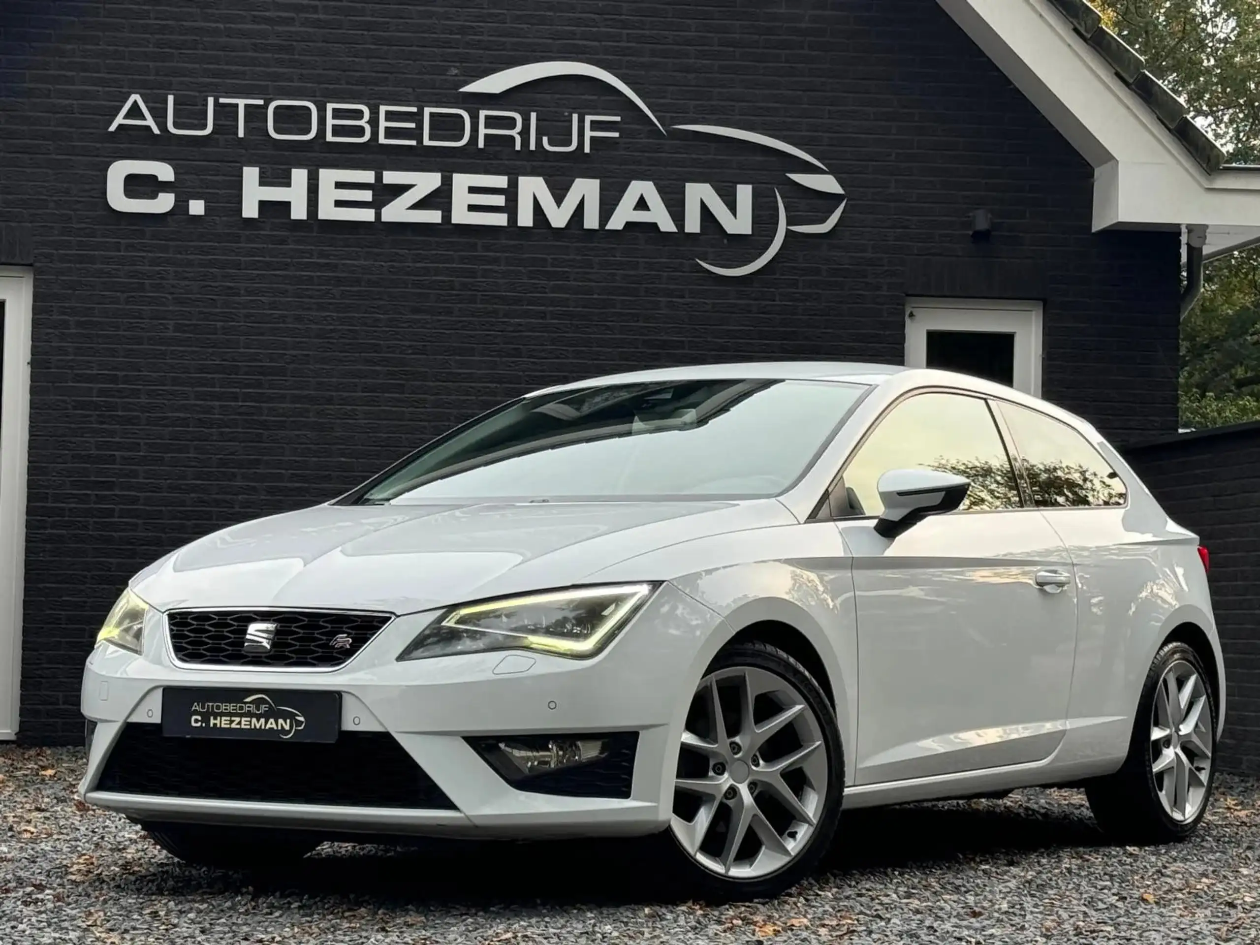 SEAT - Leon