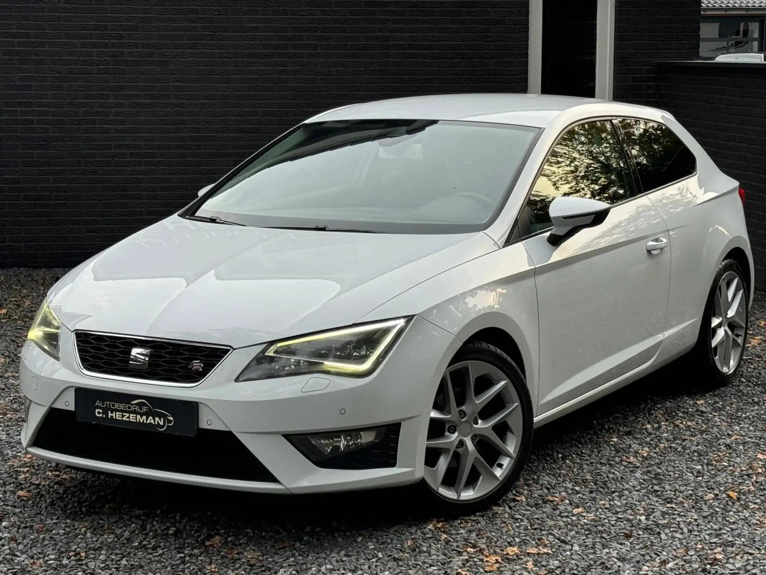 SEAT - Leon