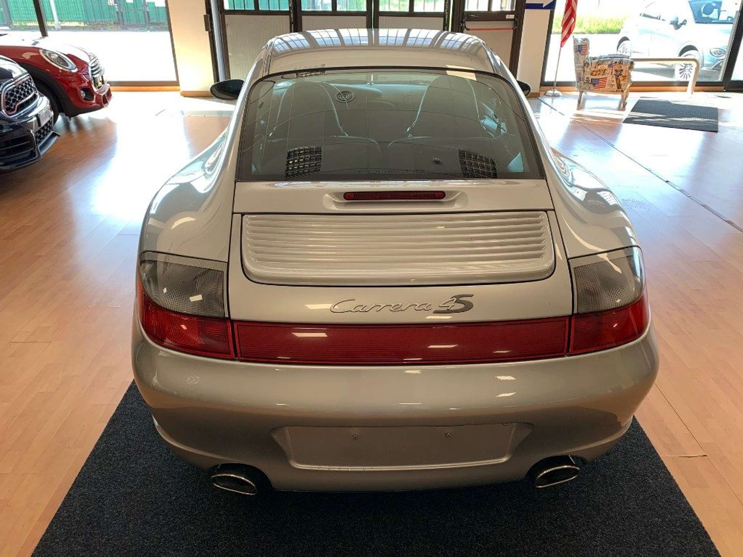 Porsche - 996