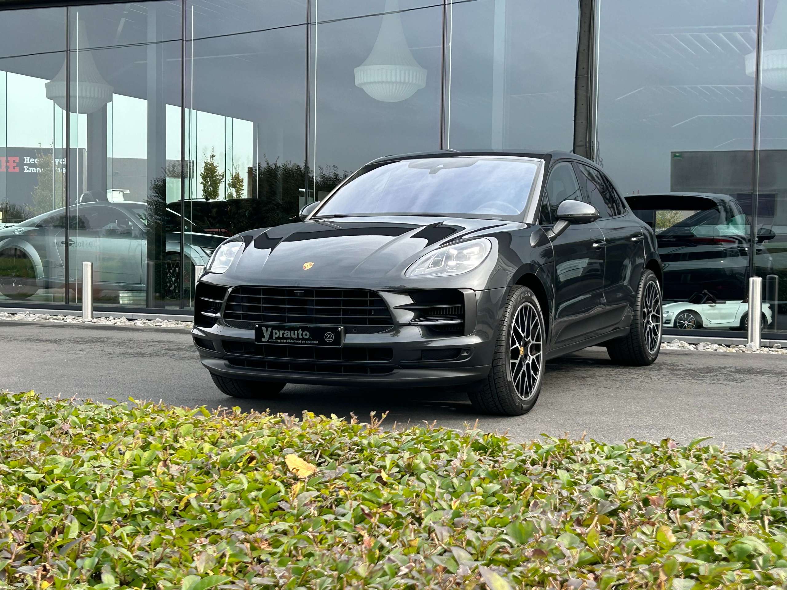 Porsche - Macan