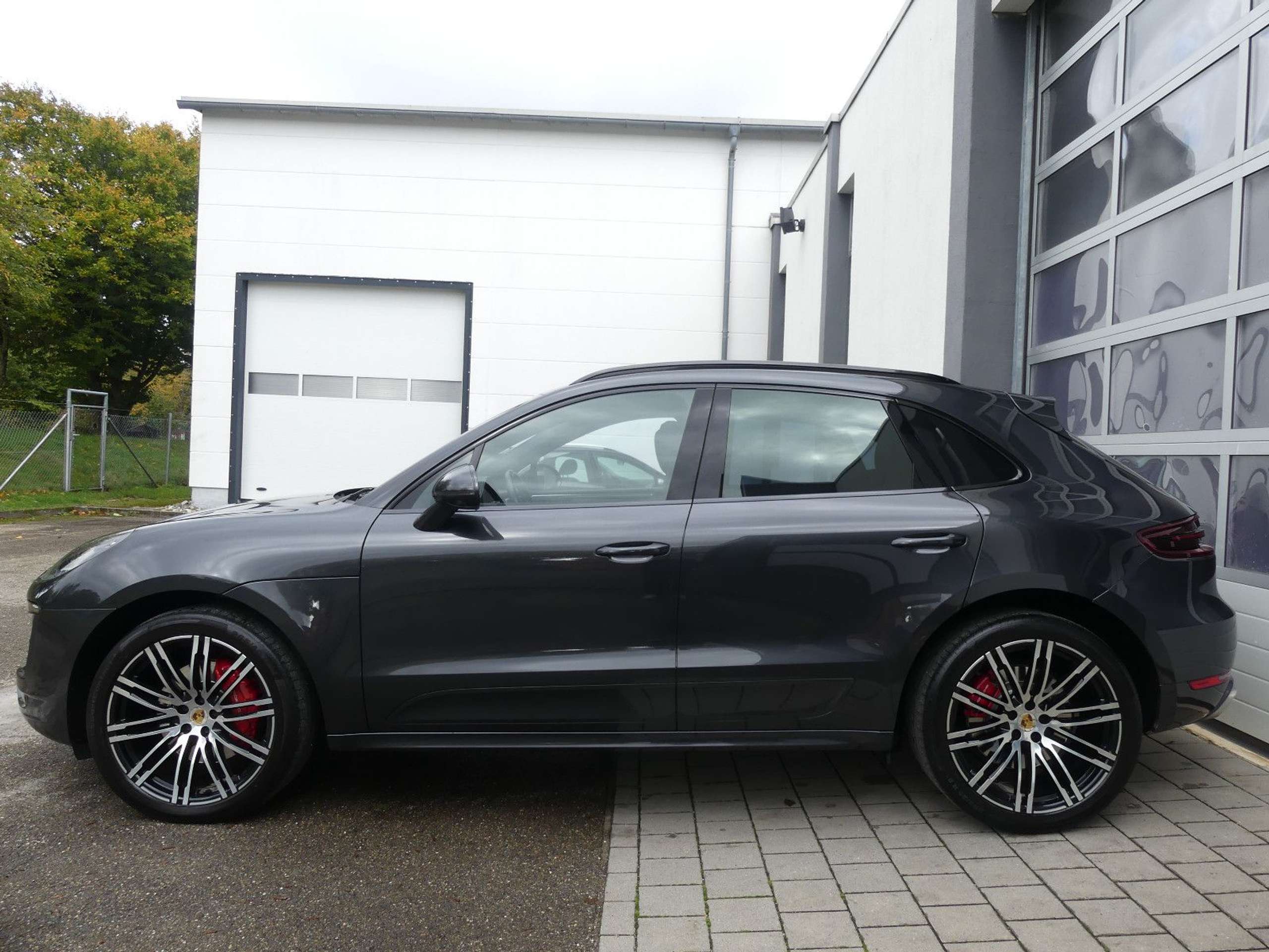 Porsche - Macan