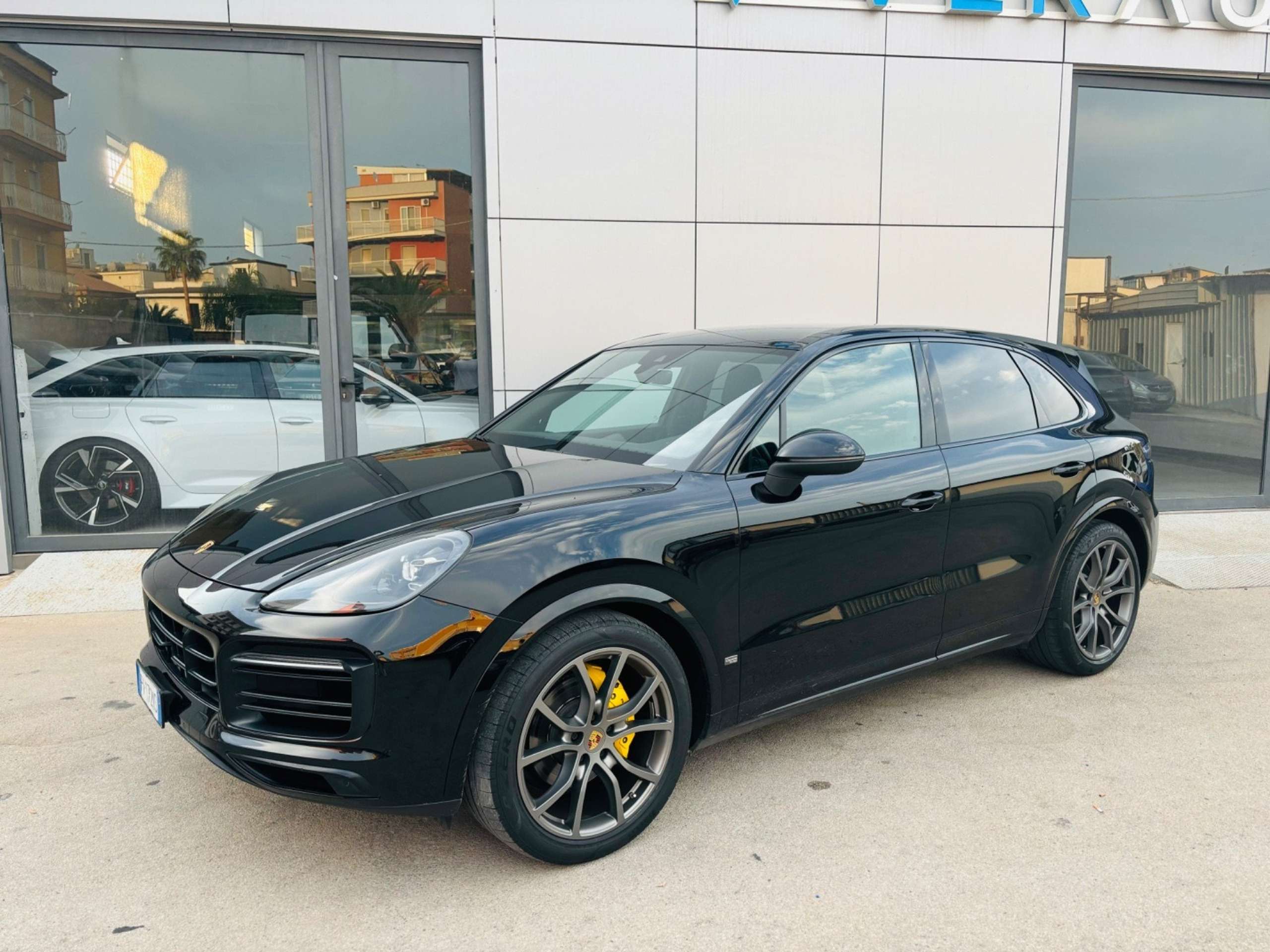 Porsche - Cayenne