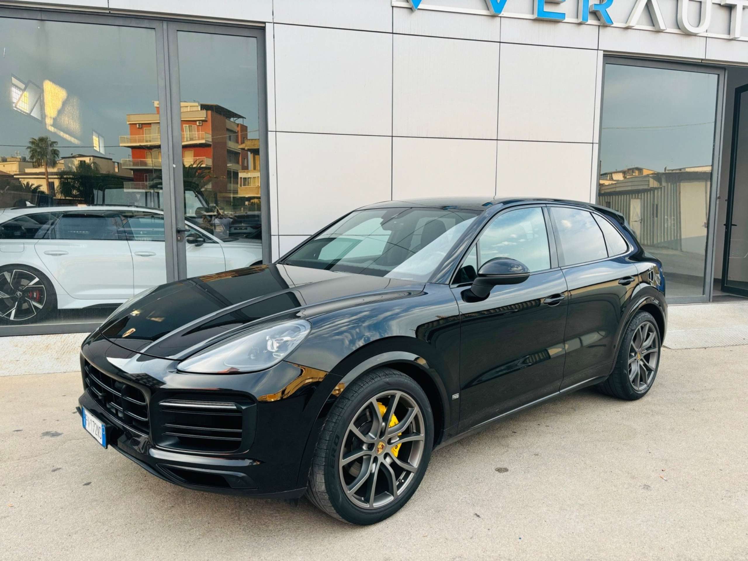 Porsche - Cayenne