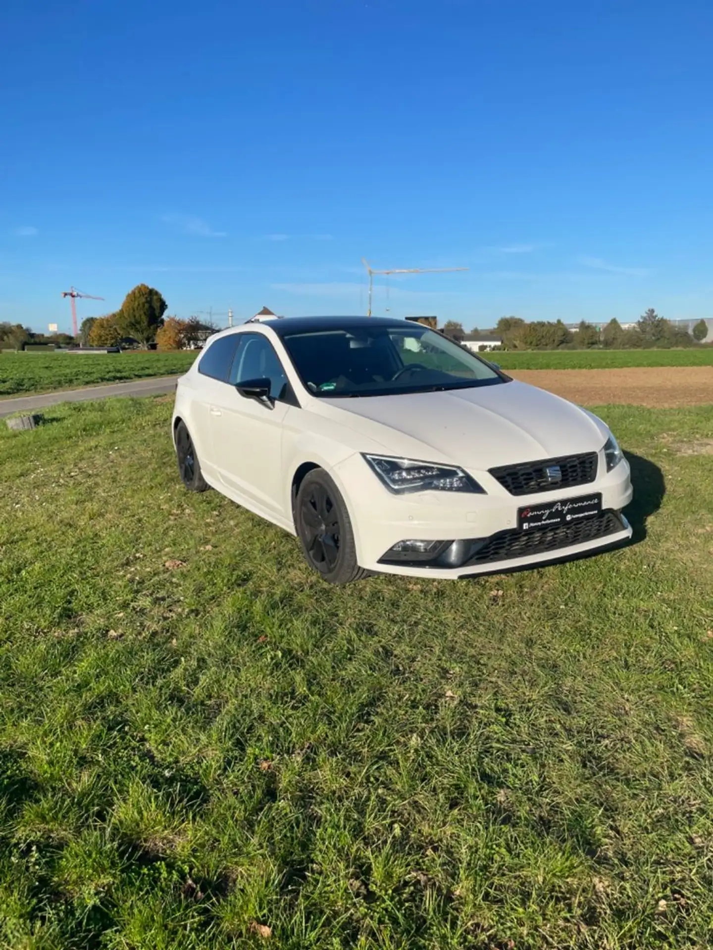 SEAT - Leon