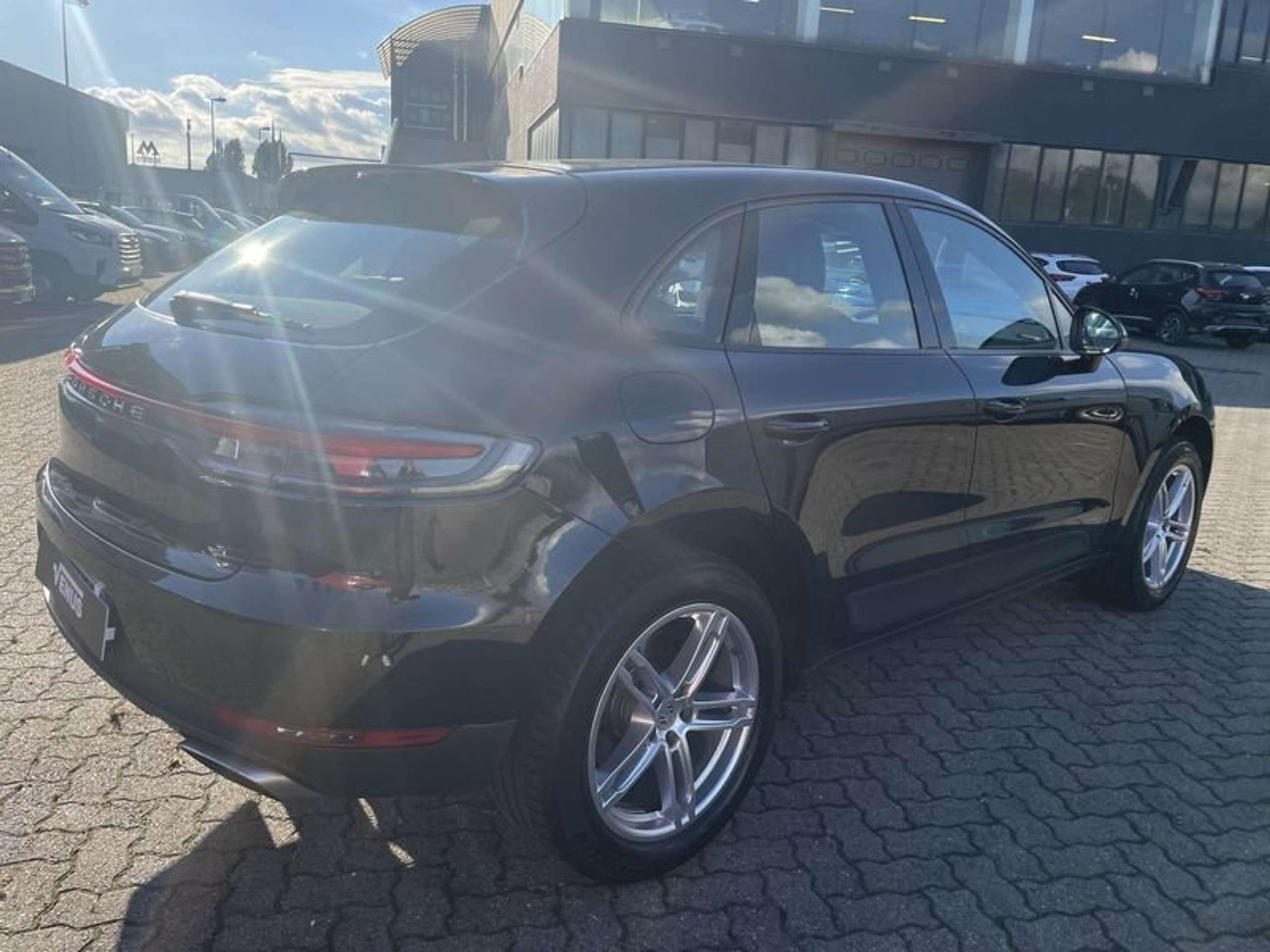 Porsche - Macan