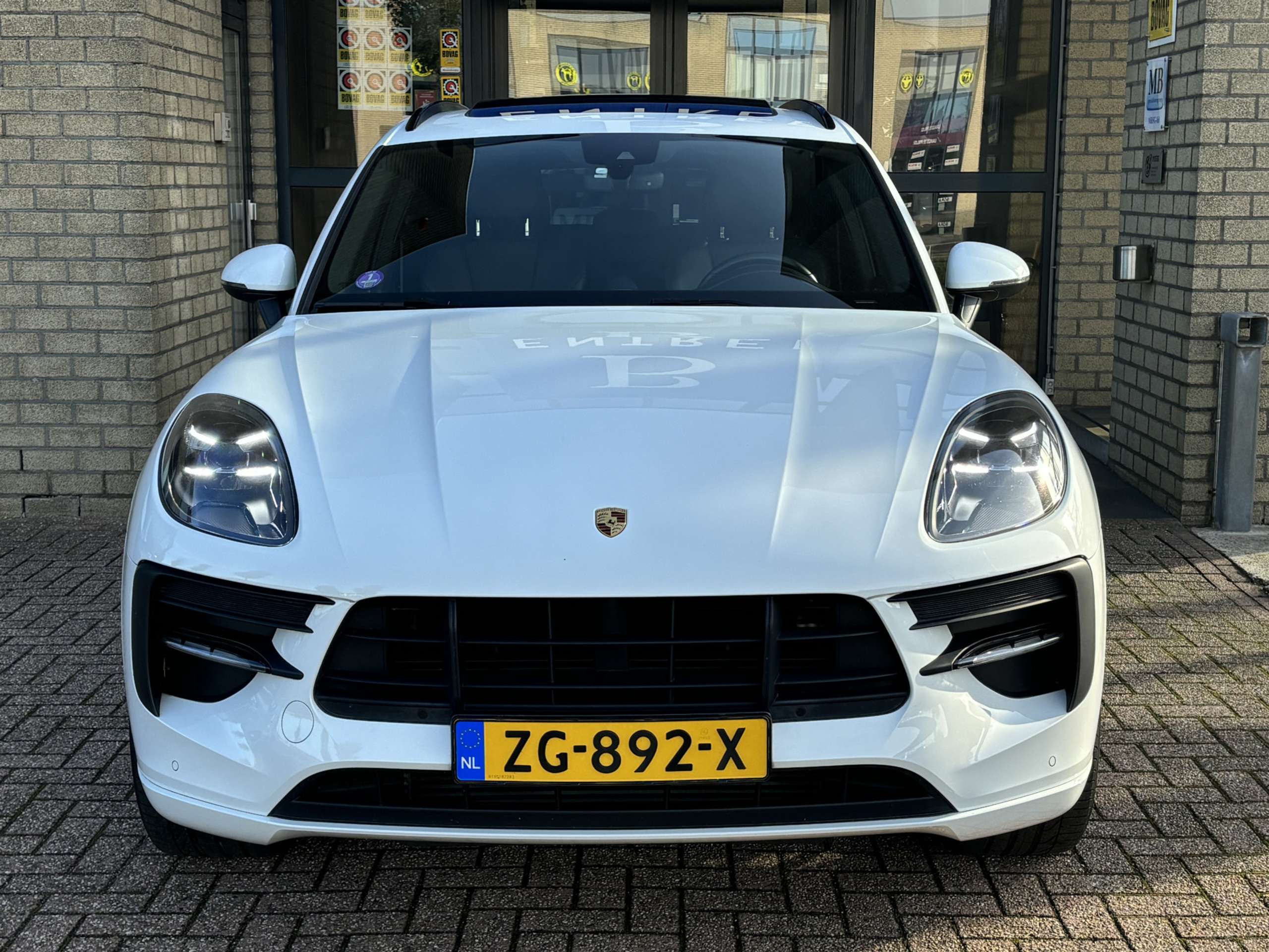 Porsche - Macan