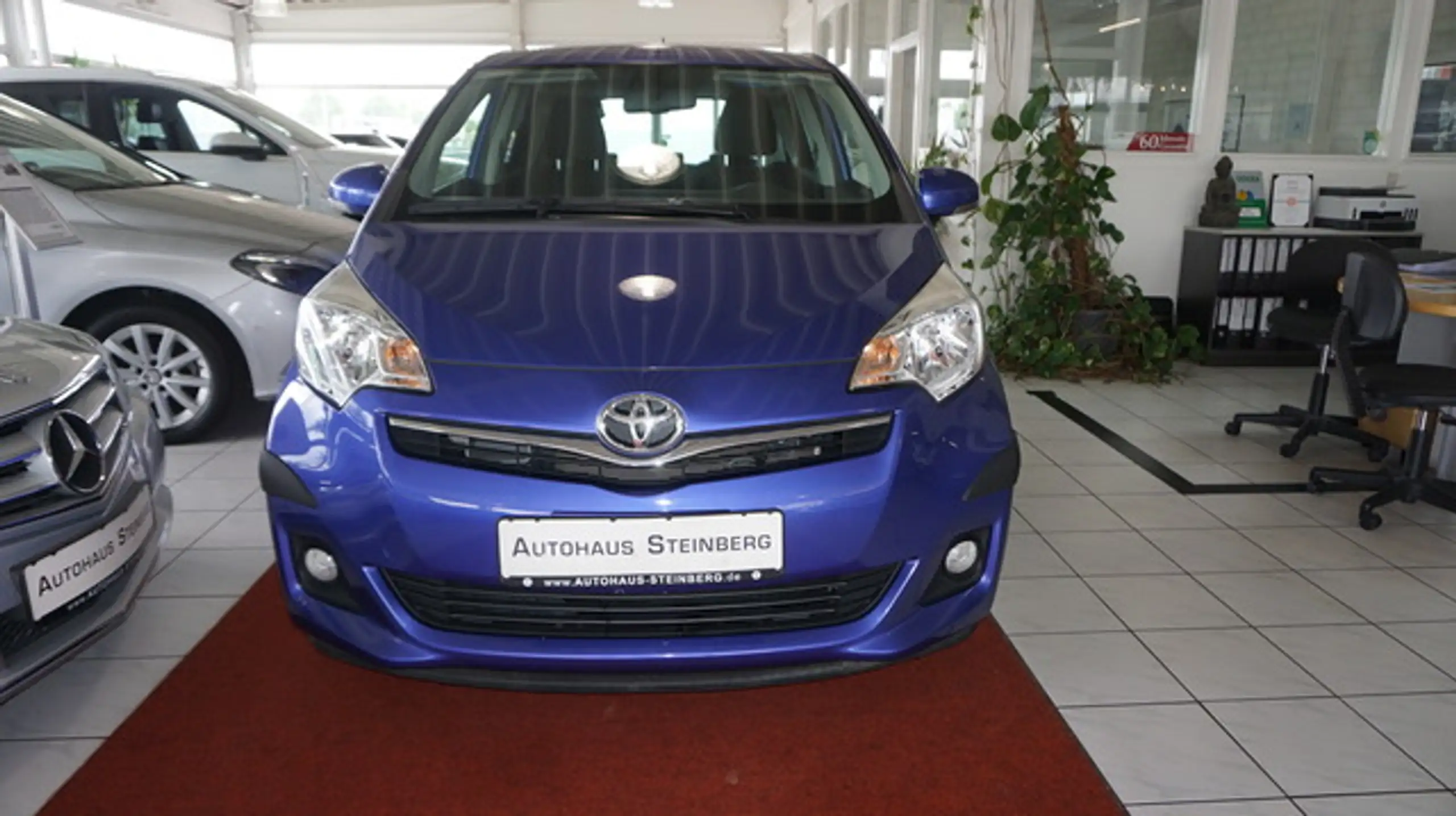 Toyota - Verso-S