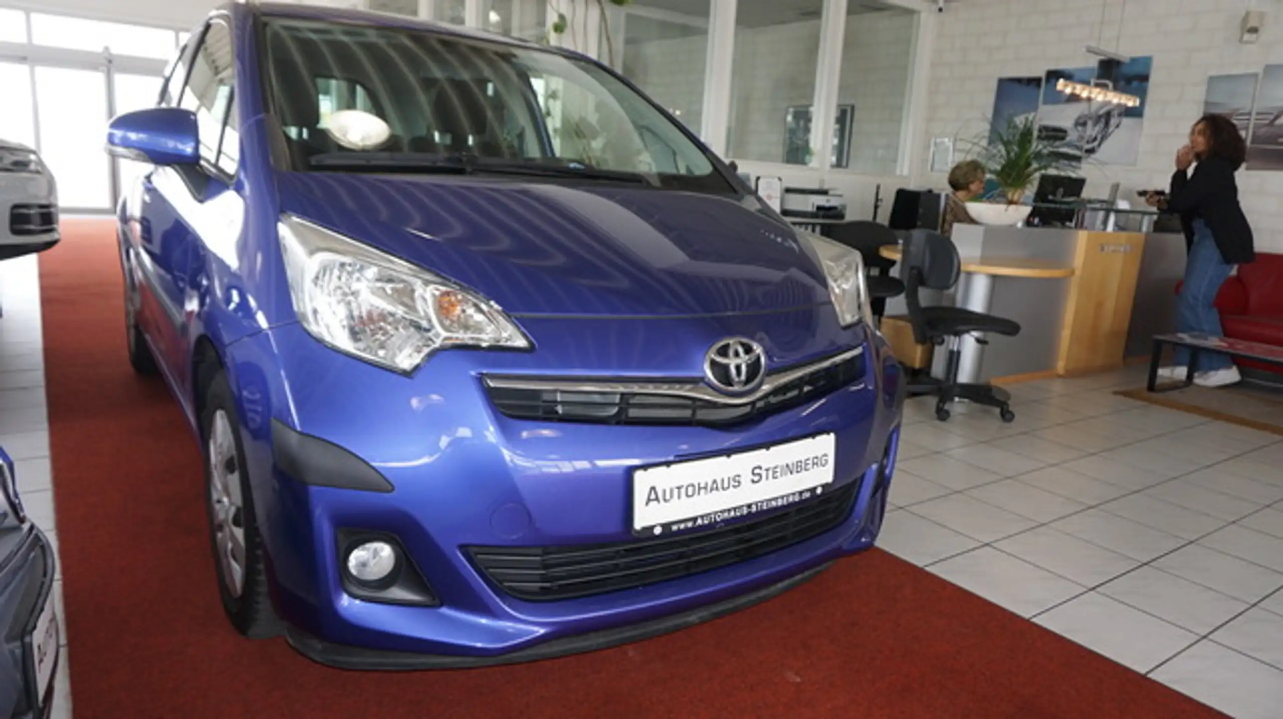 Toyota - Verso-S