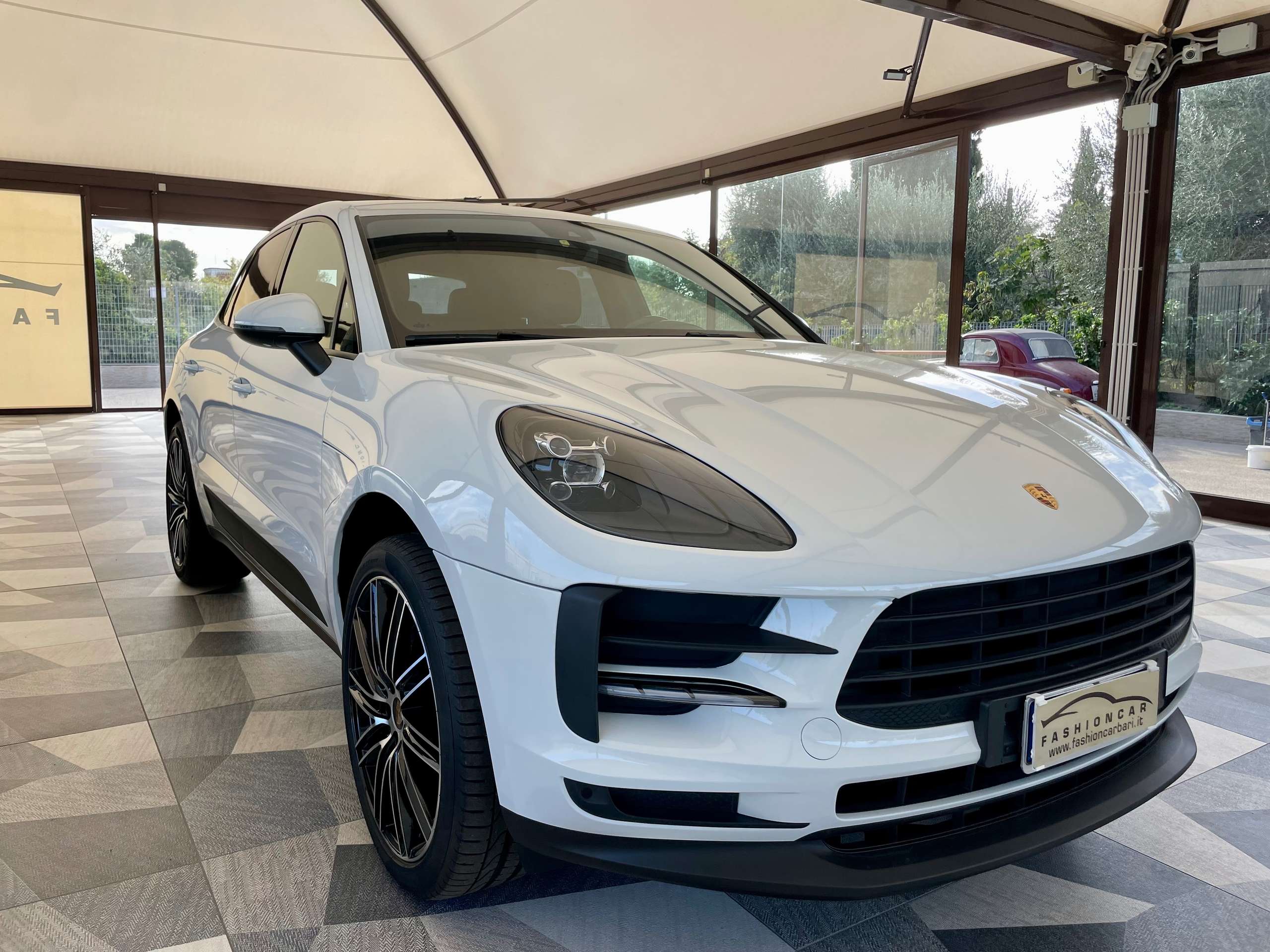 Porsche - Macan