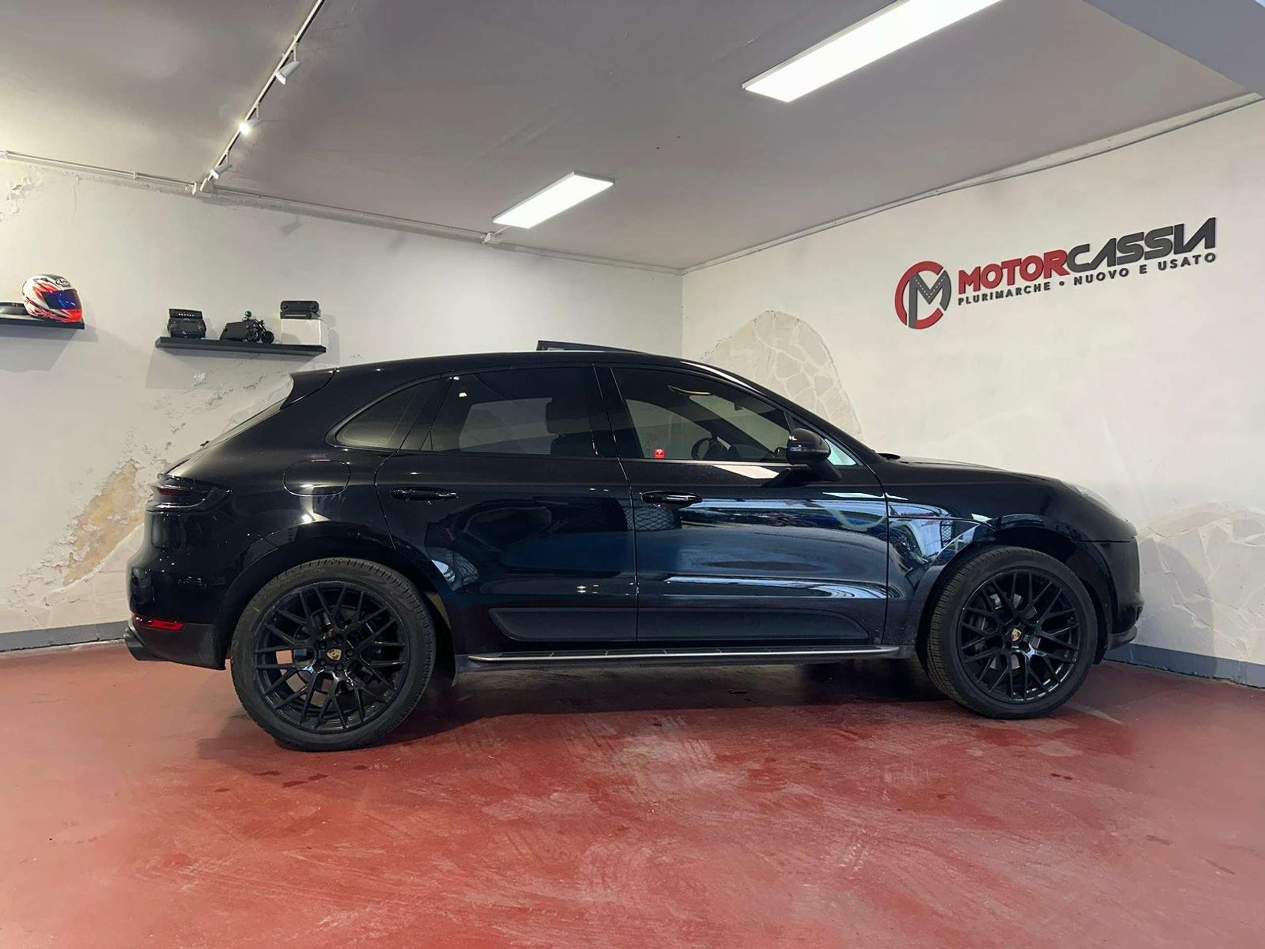 Porsche - Macan