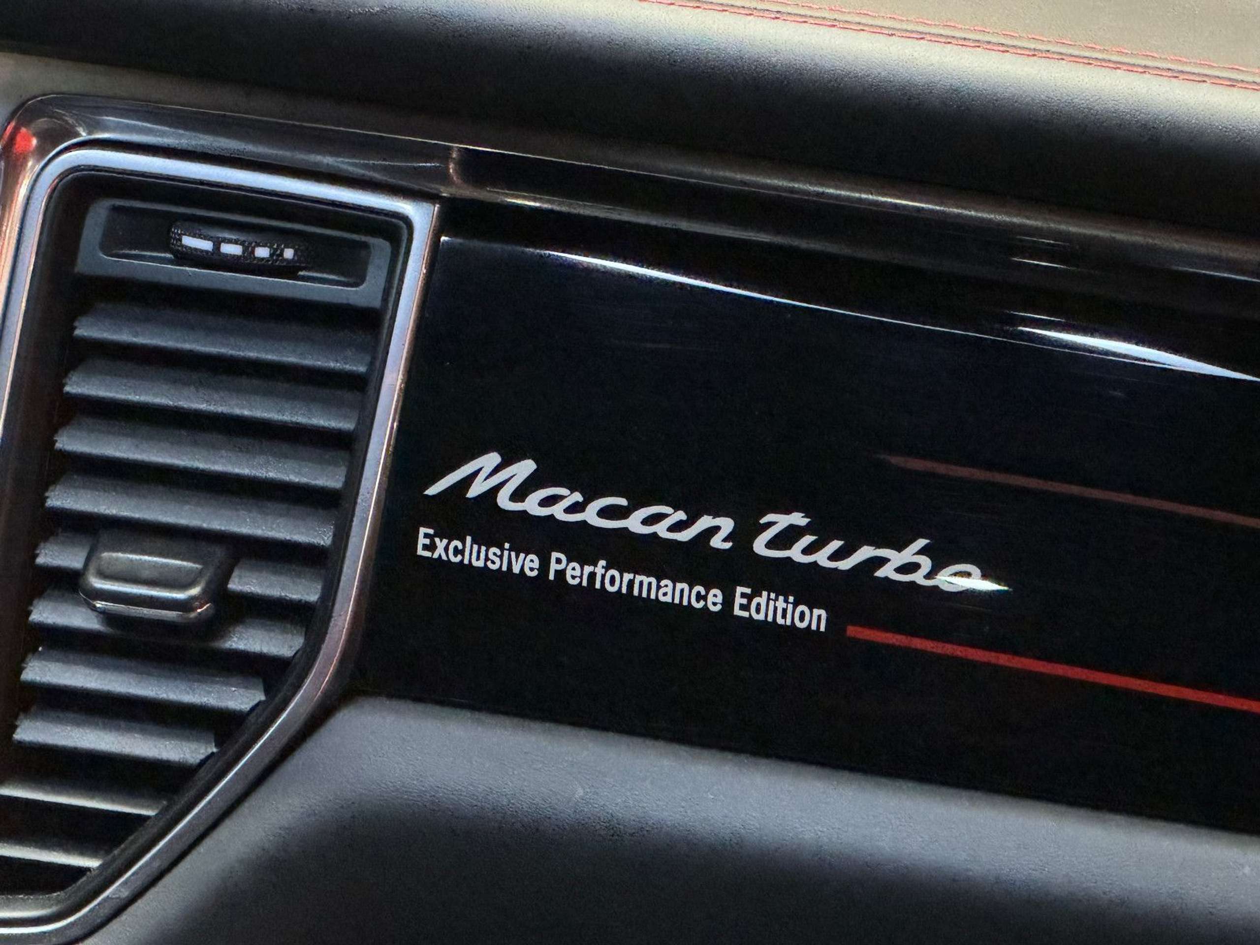 Porsche - Macan