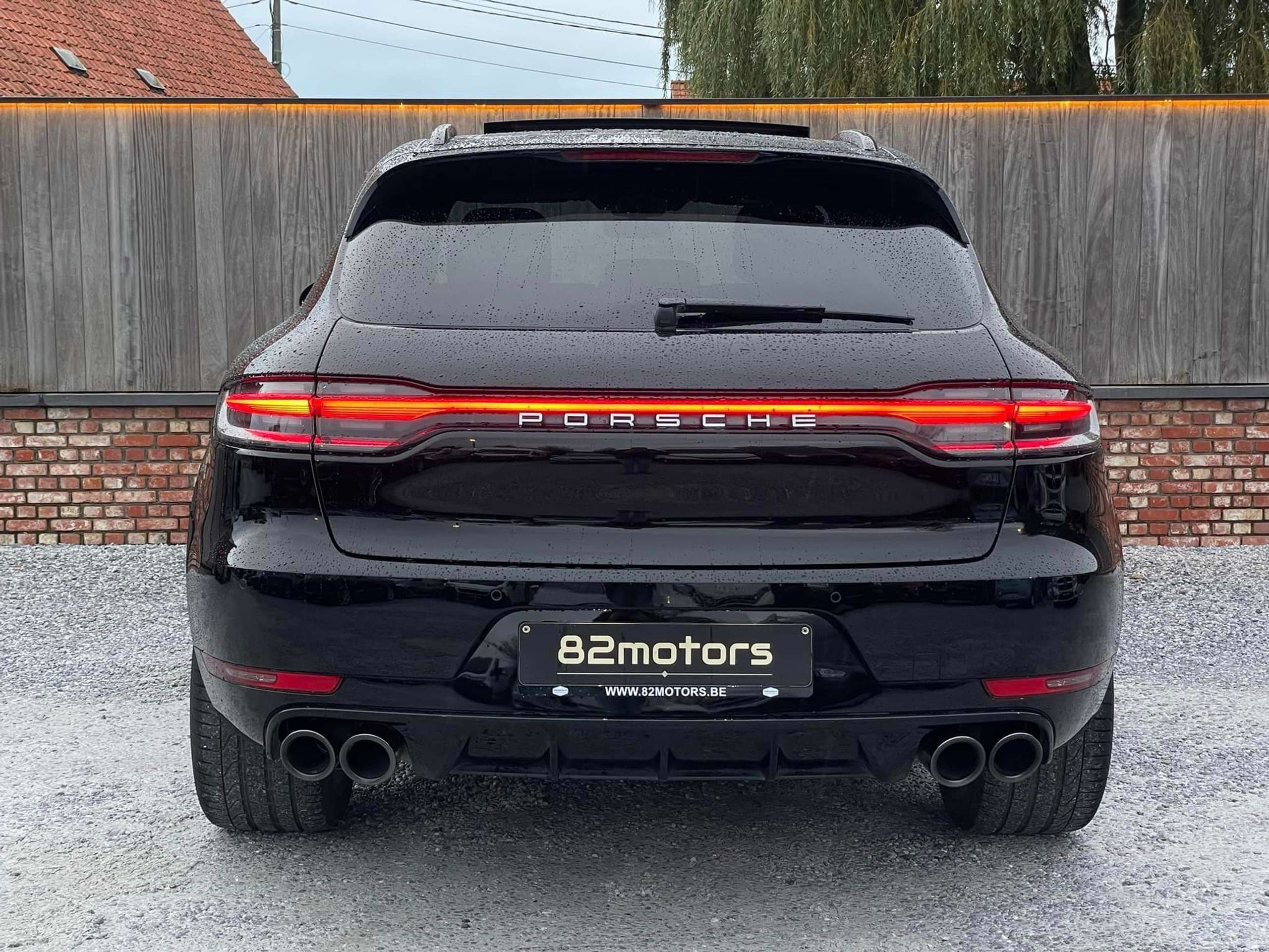 Porsche - Macan