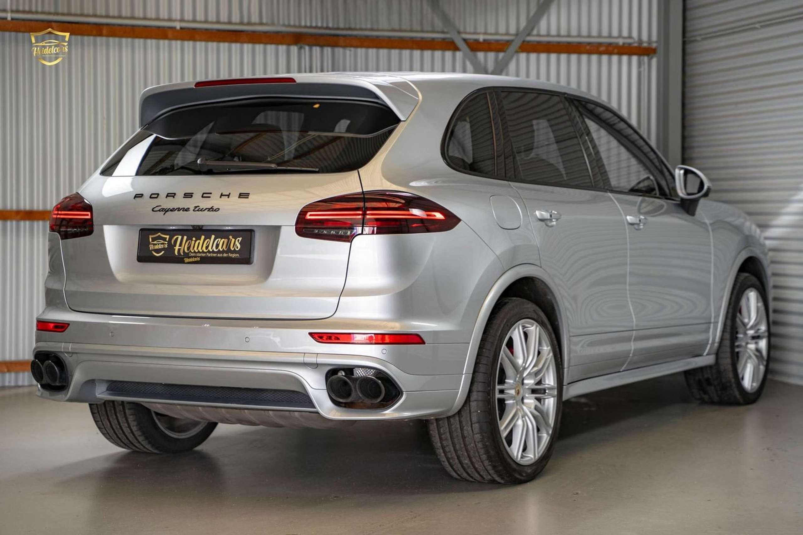 Porsche - Cayenne