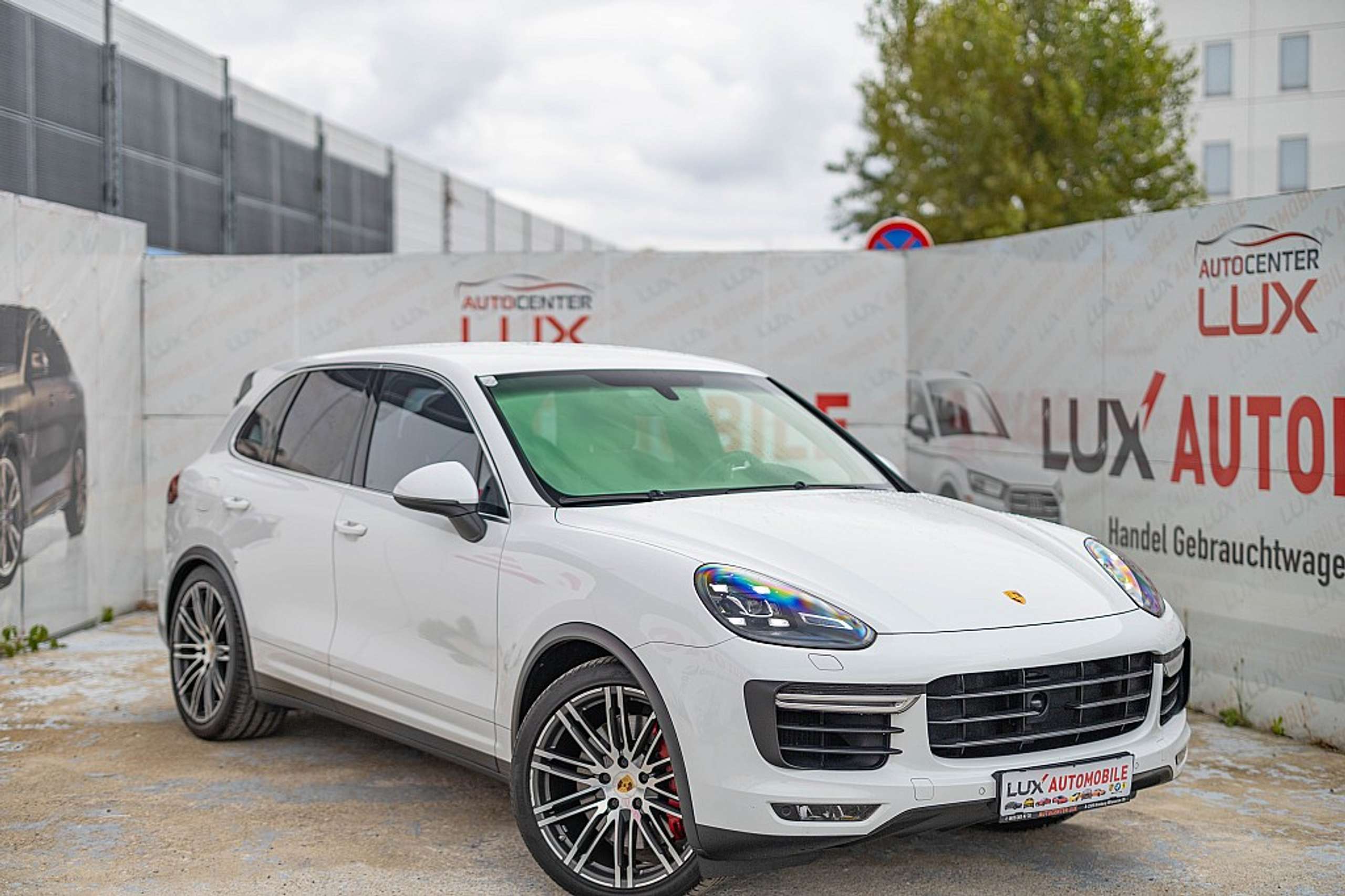 Porsche - Cayenne