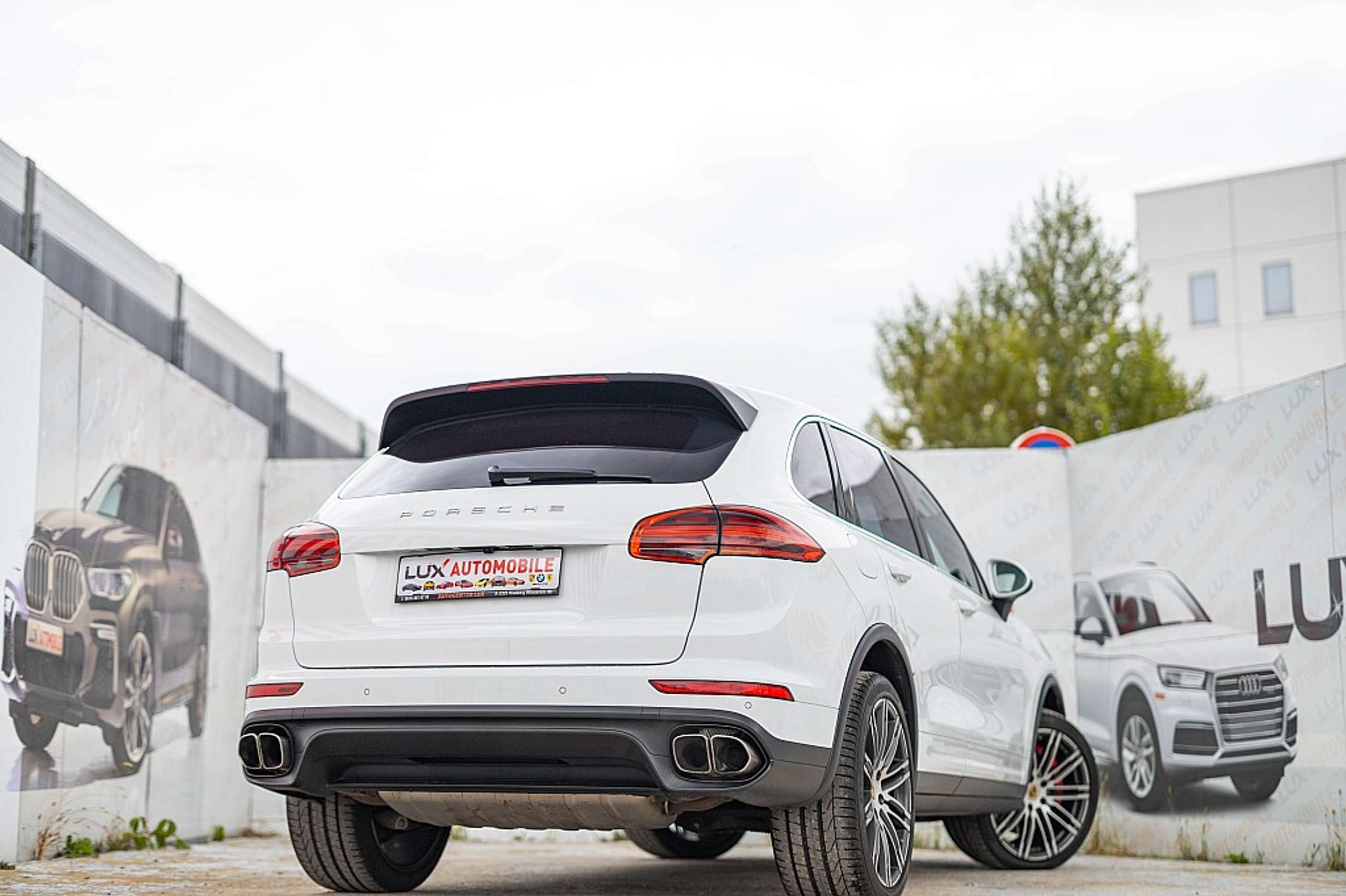 Porsche - Cayenne