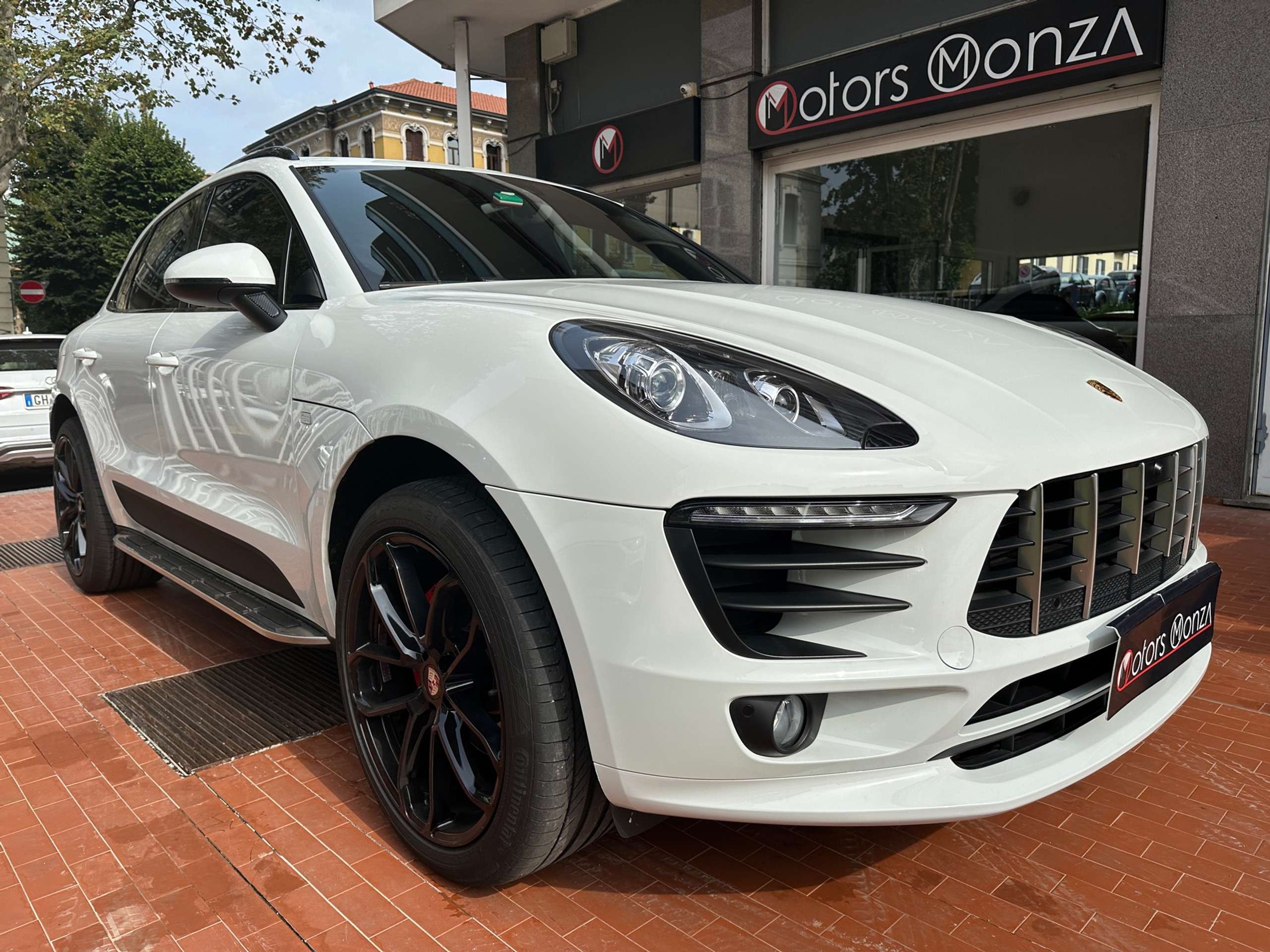 Porsche - Macan