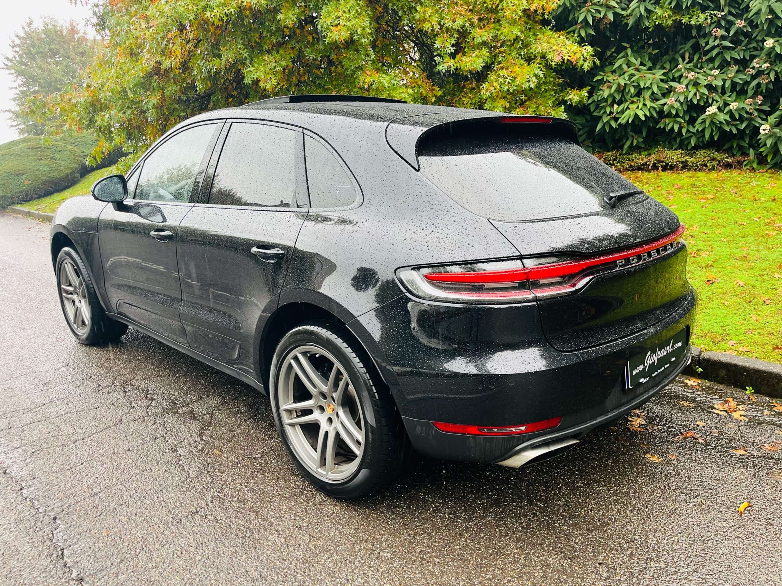 Porsche - Macan