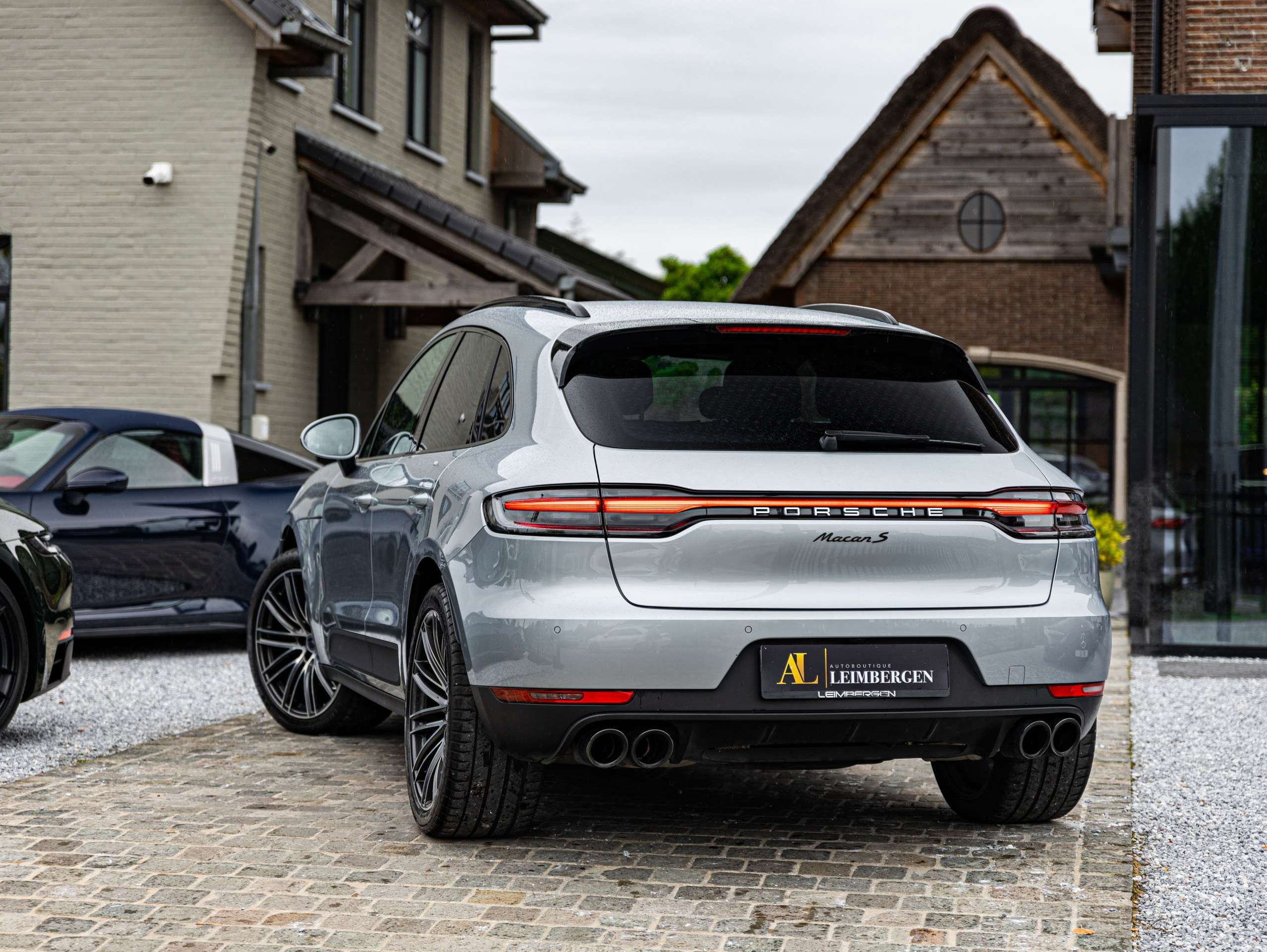 Porsche - Macan