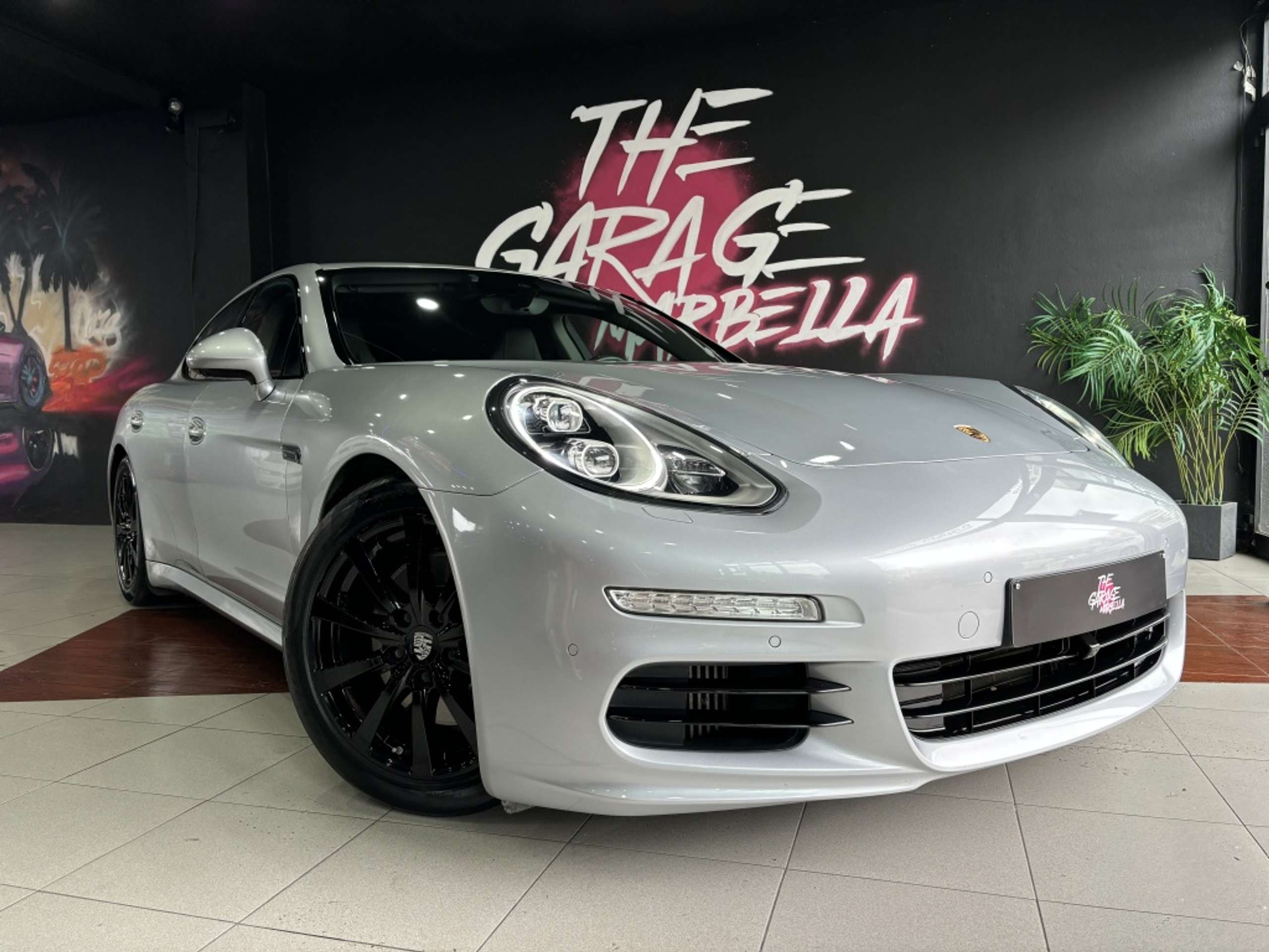 Porsche - Panamera