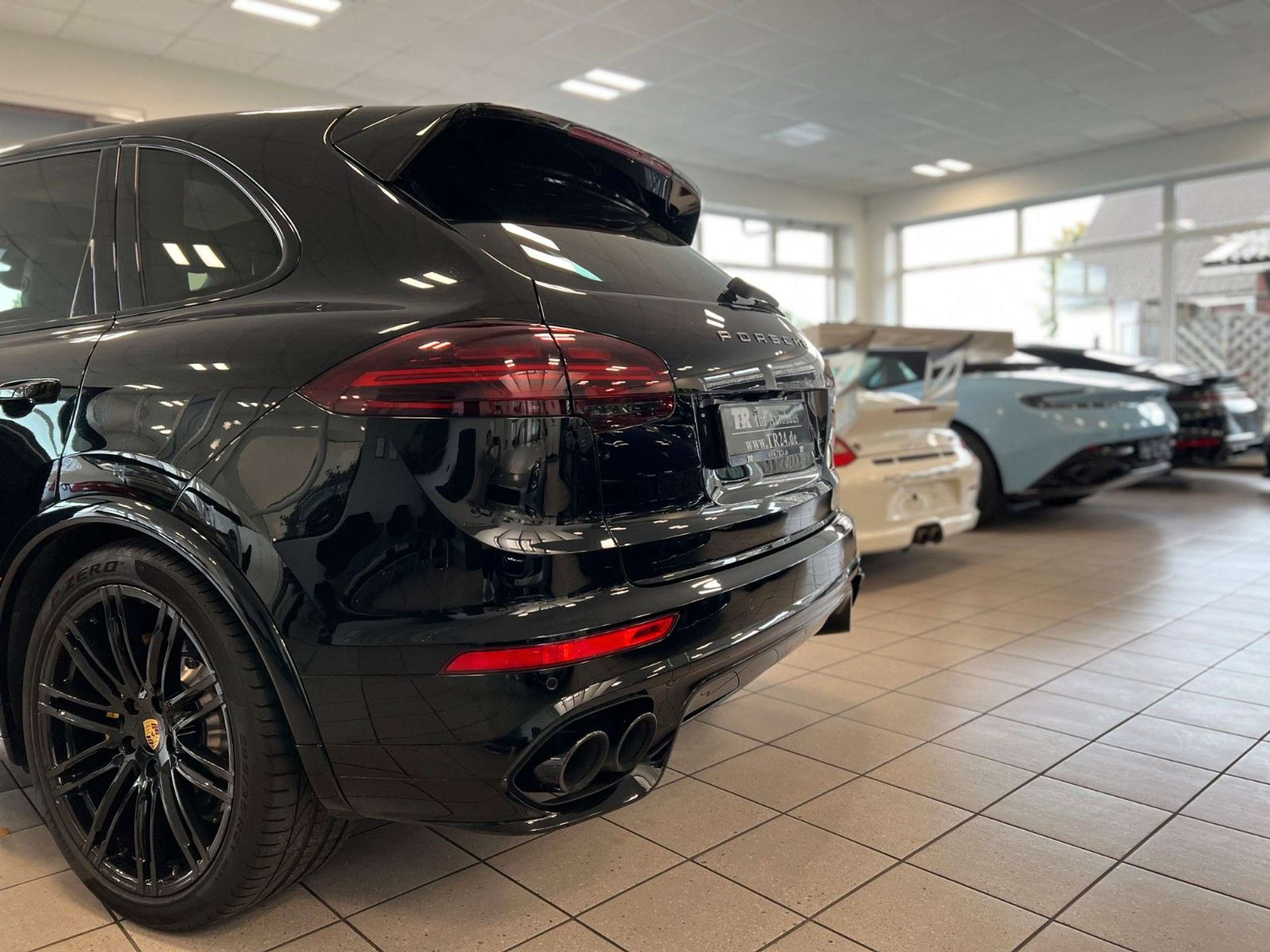 Porsche - Cayenne