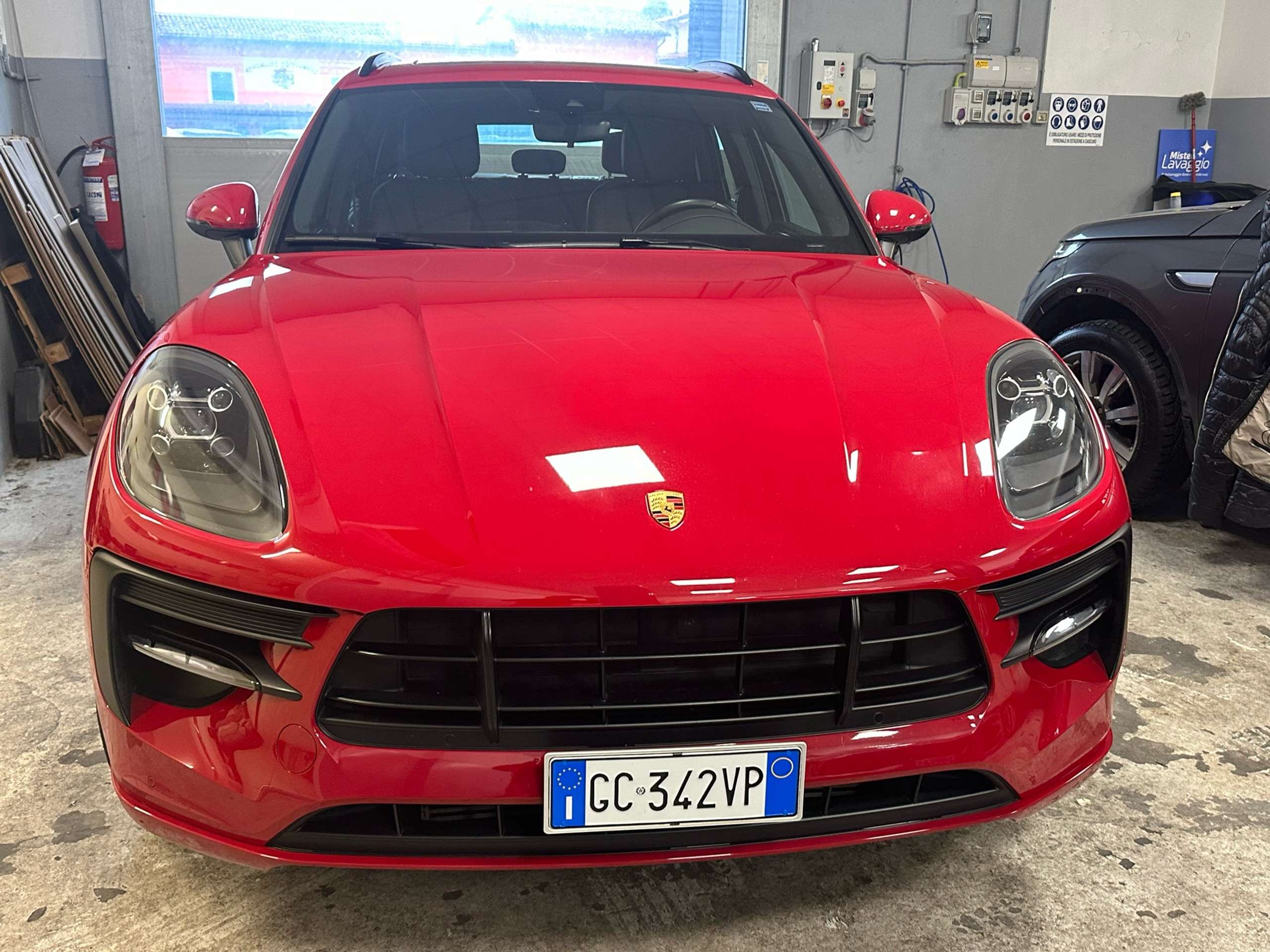 Porsche - Macan