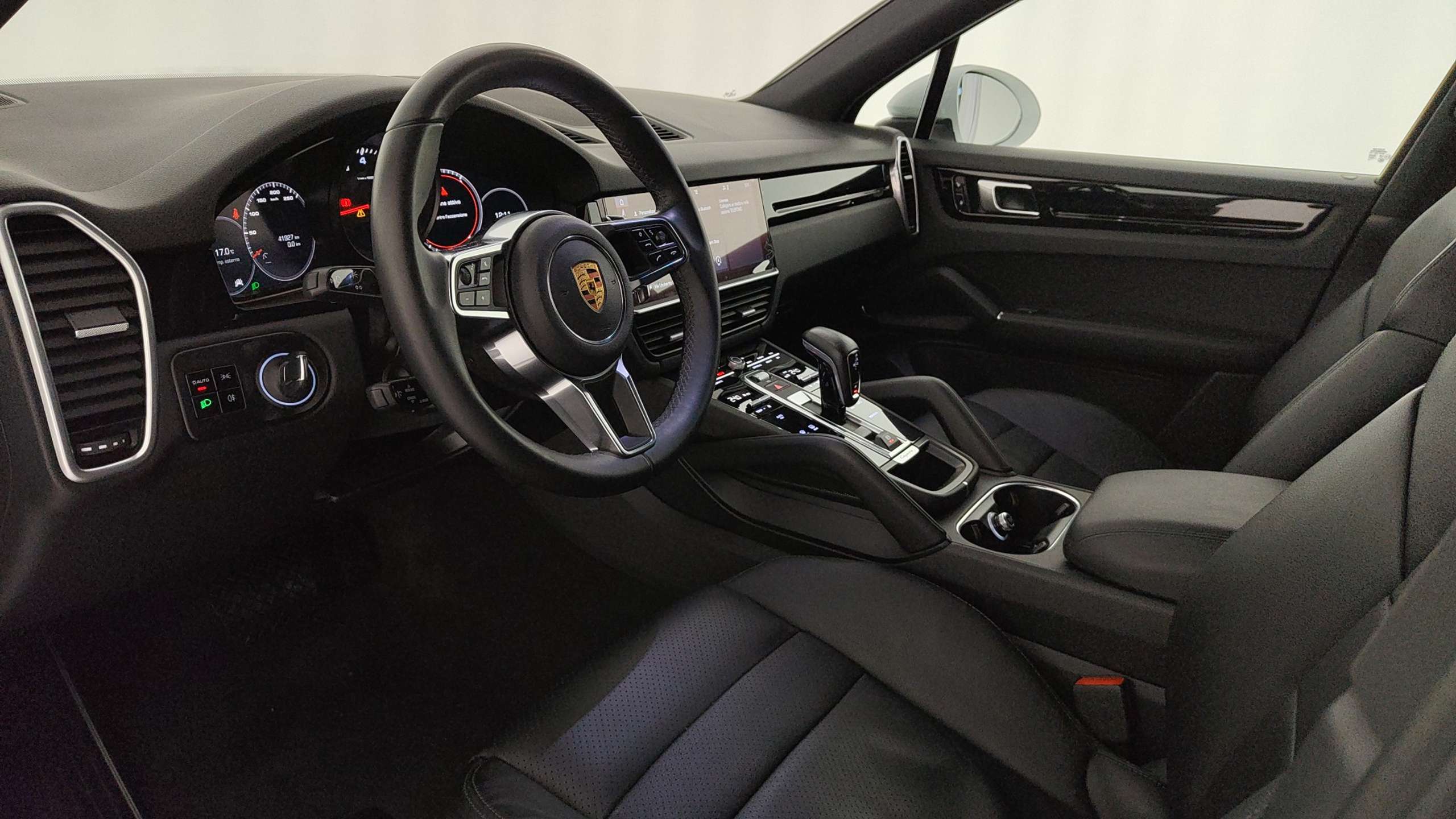 Porsche - Cayenne