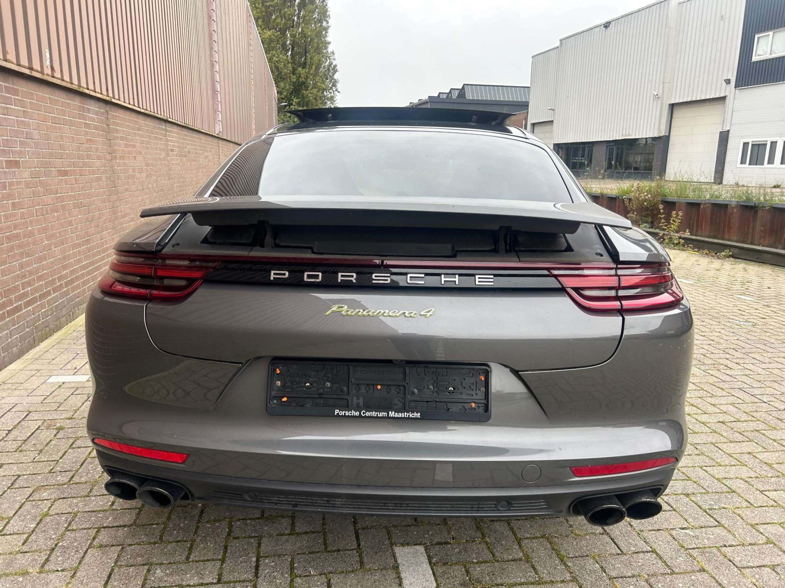 Porsche - Panamera