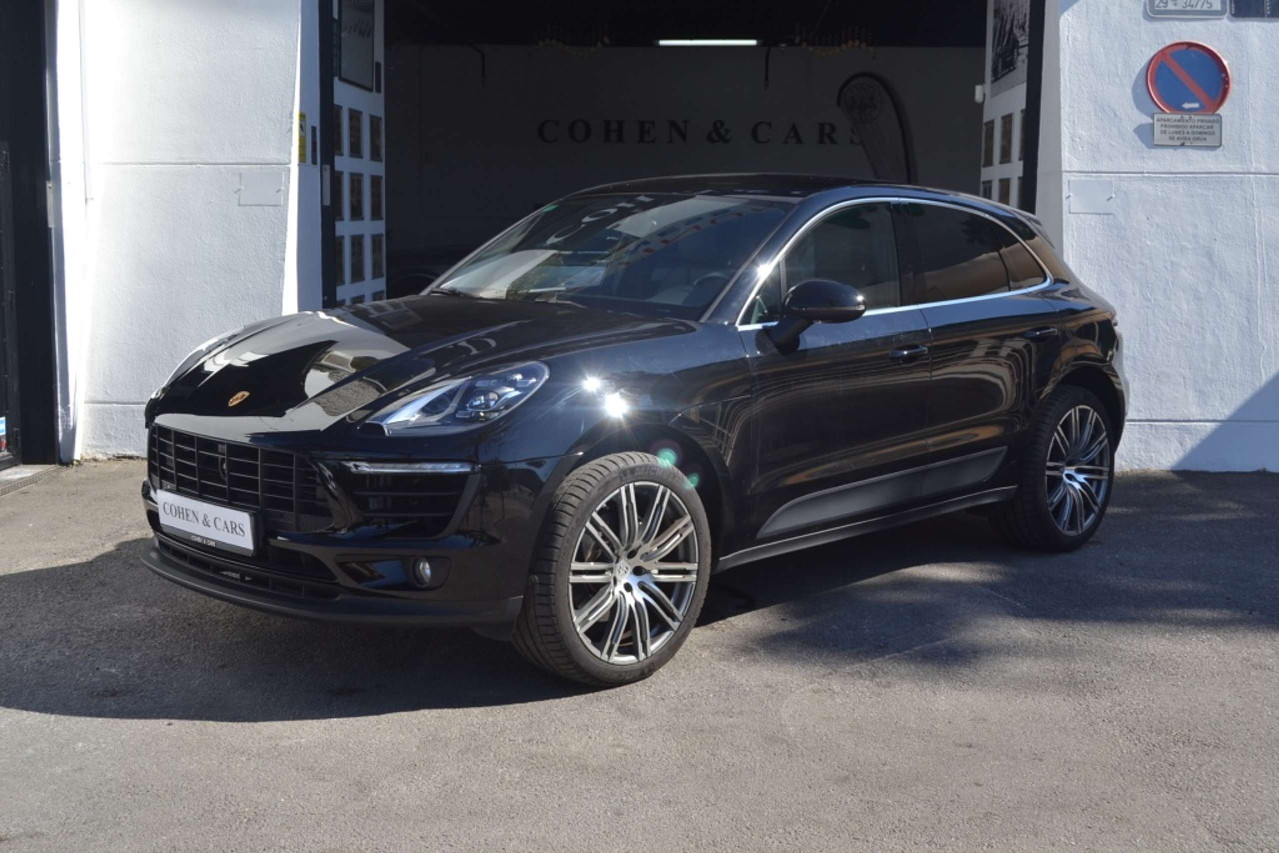 Porsche - Macan