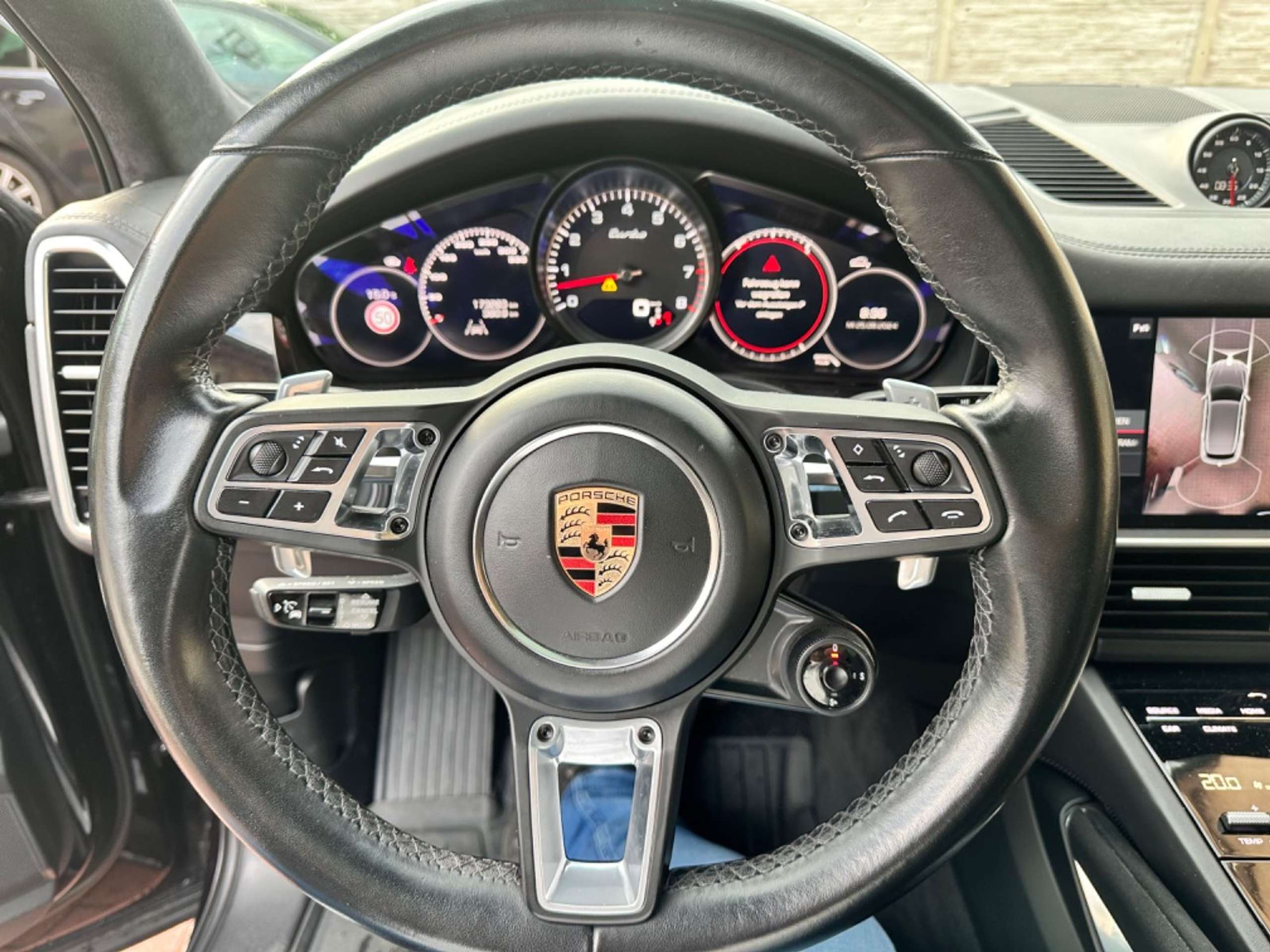 Porsche - Cayenne