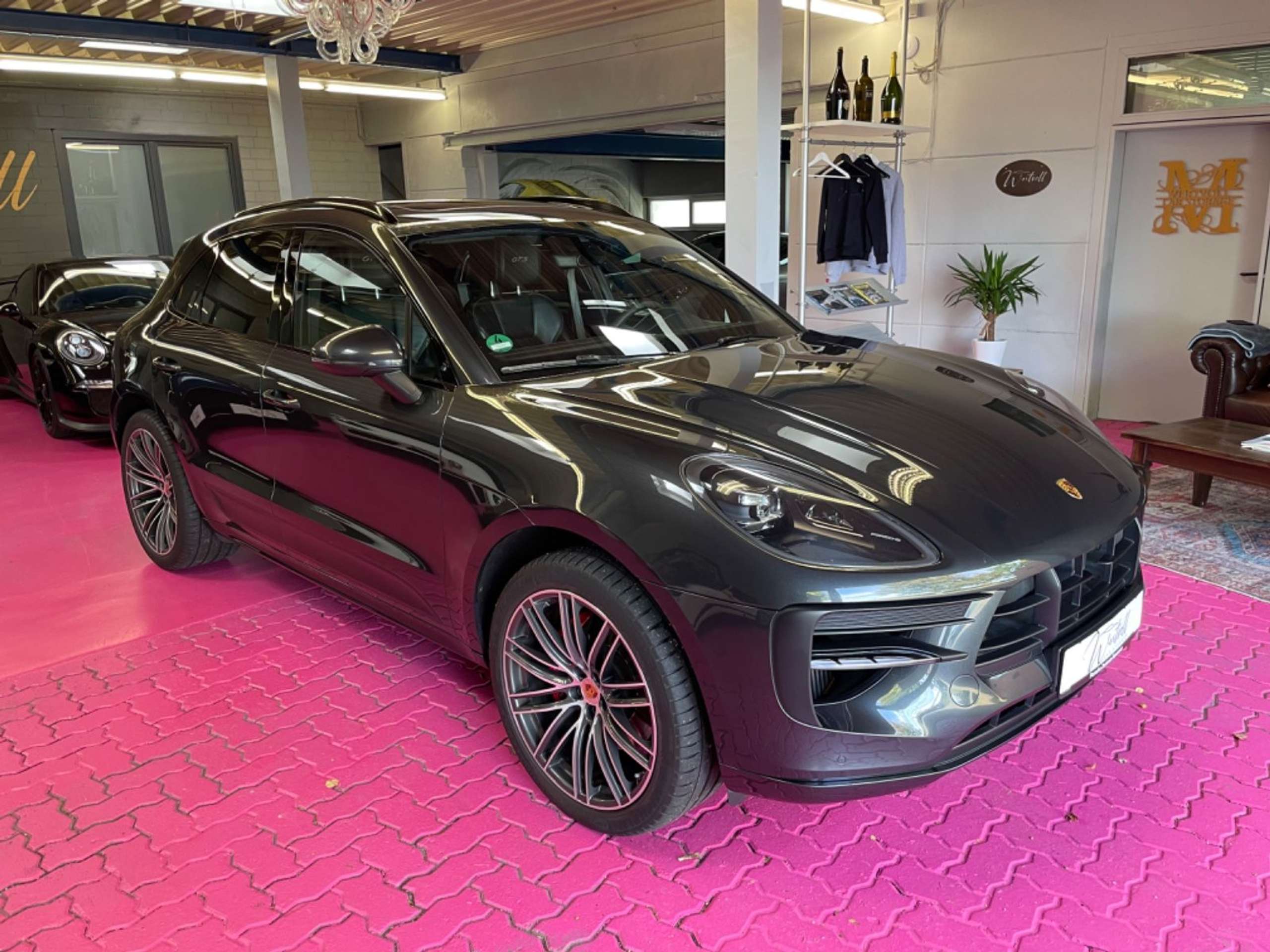 Porsche - Macan