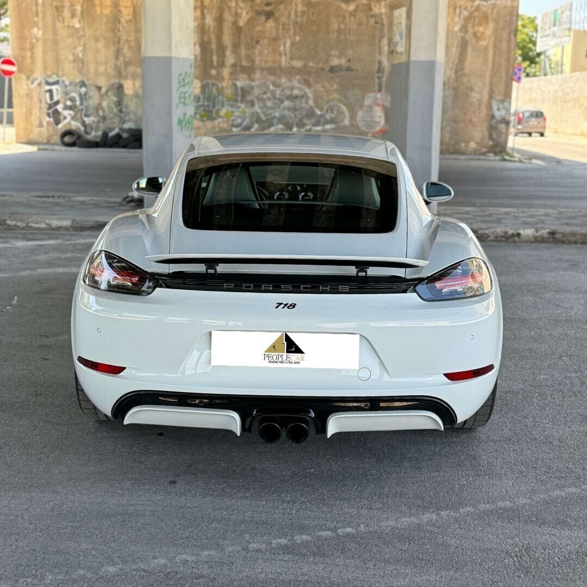 Porsche - Cayman