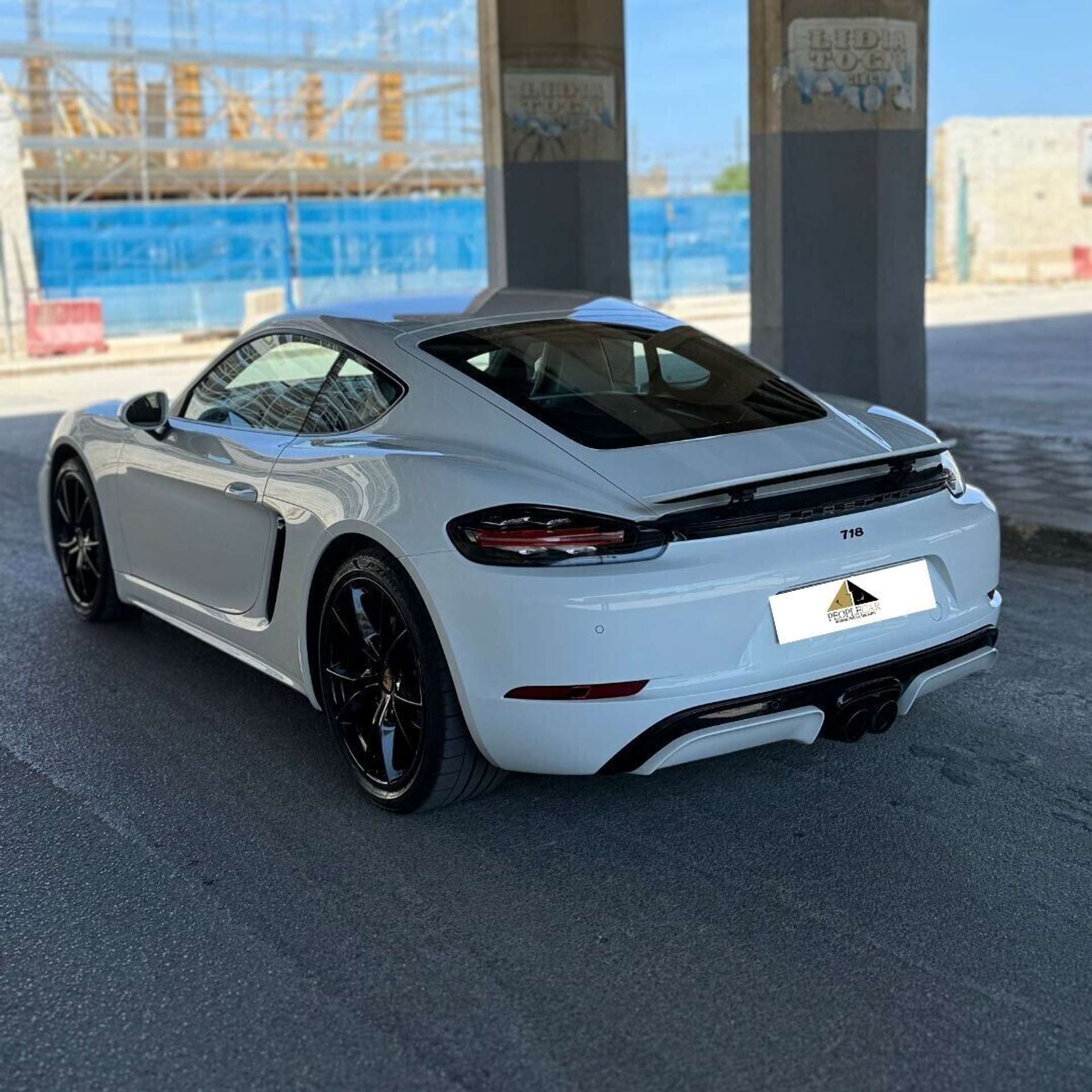 Porsche - Cayman