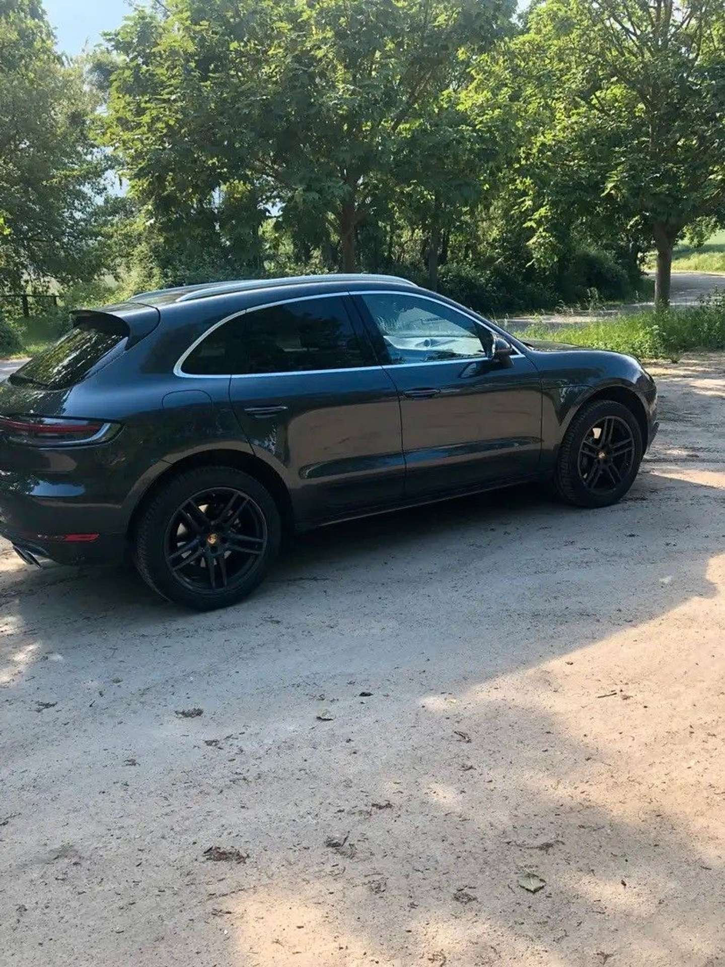 Porsche - Macan