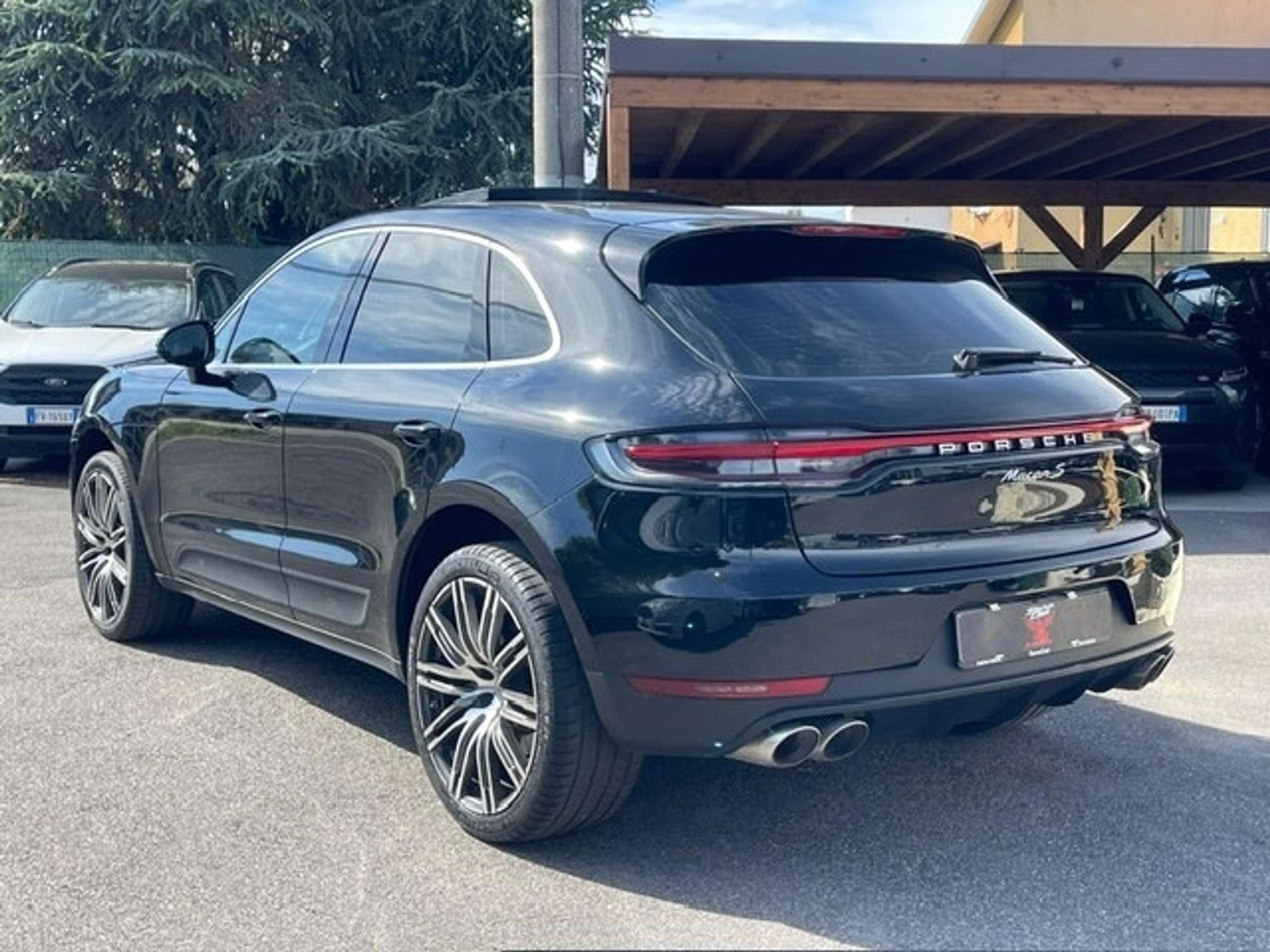 Porsche - Macan