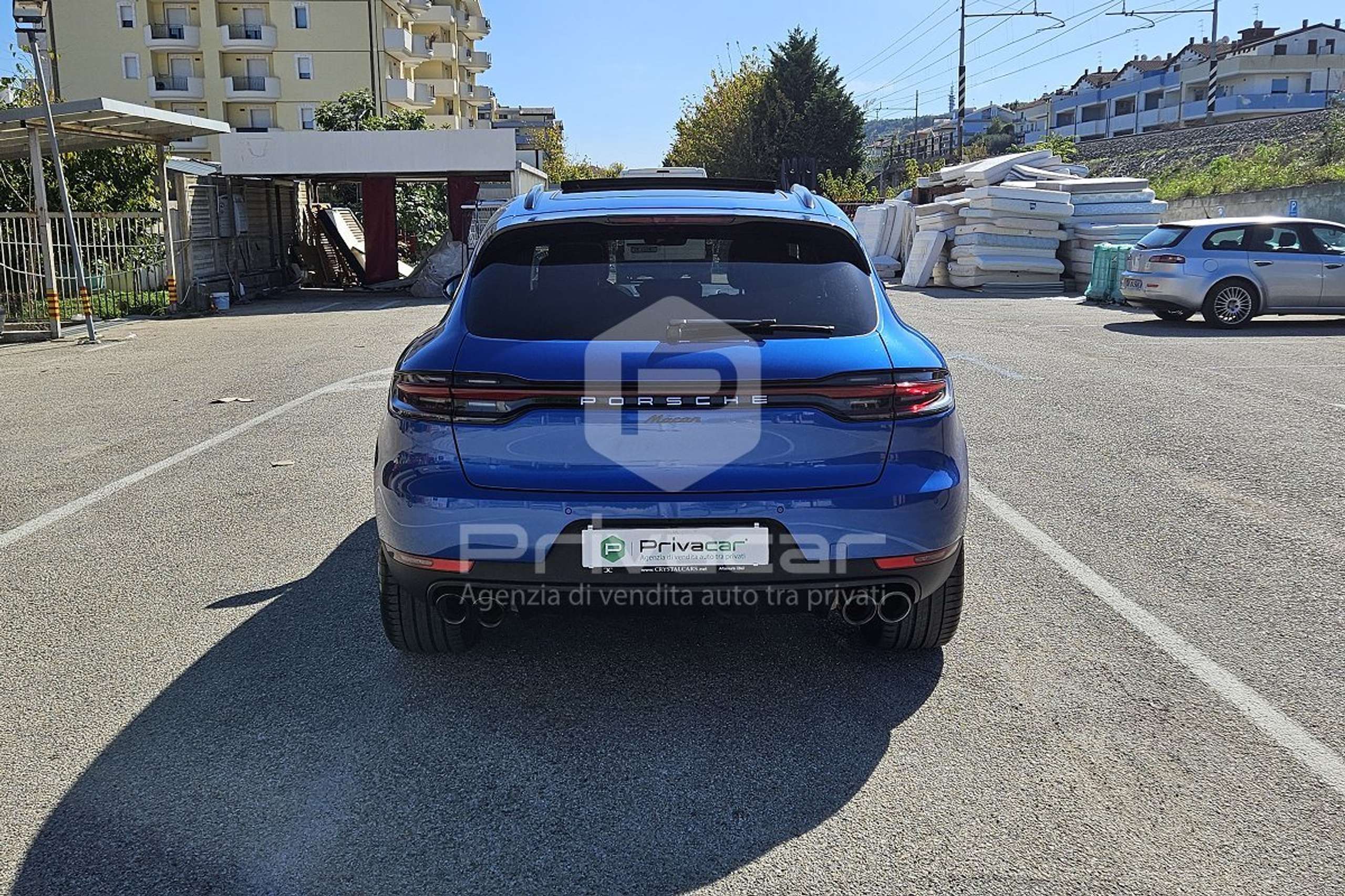 Porsche - Macan