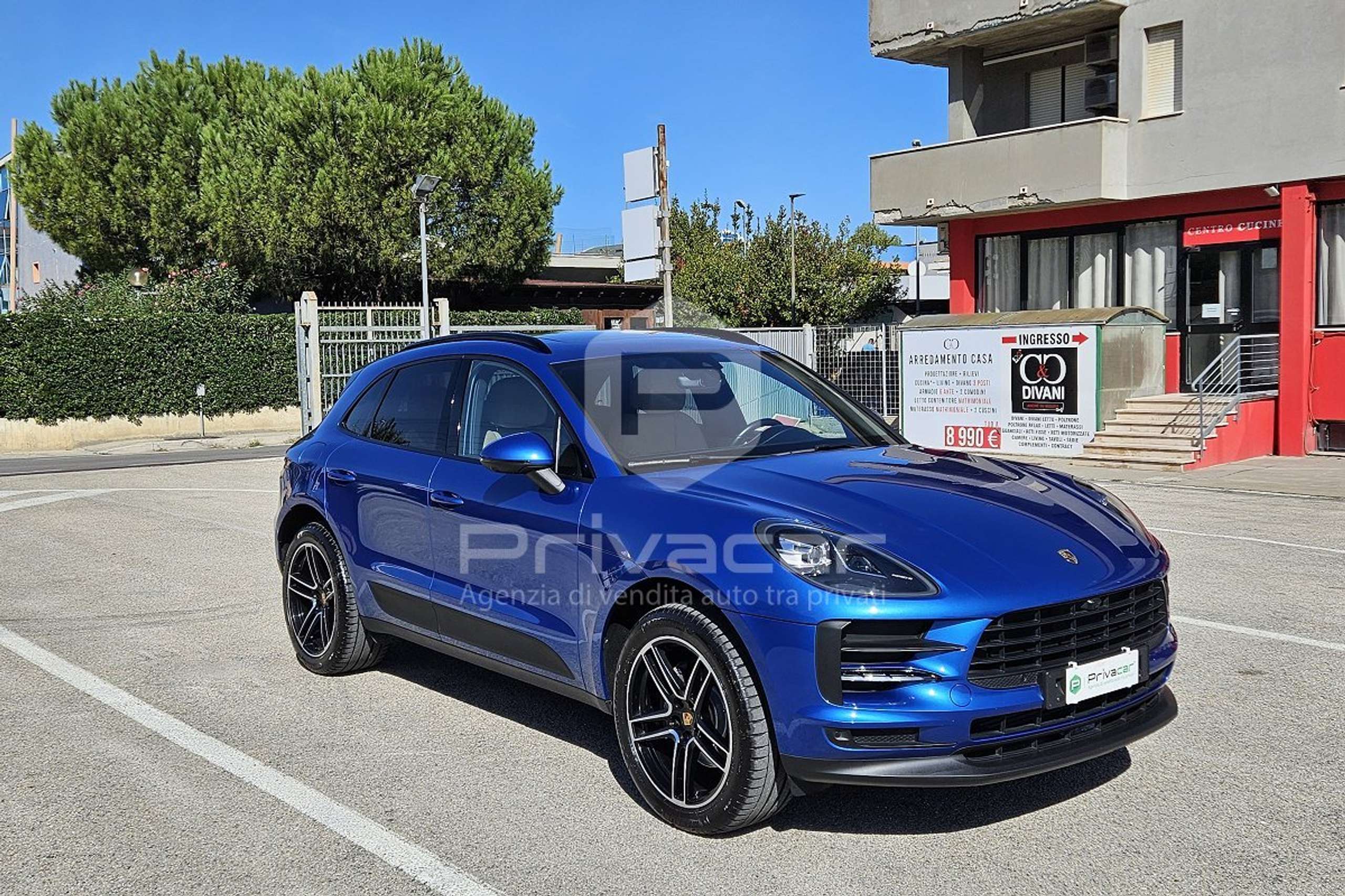 Porsche - Macan