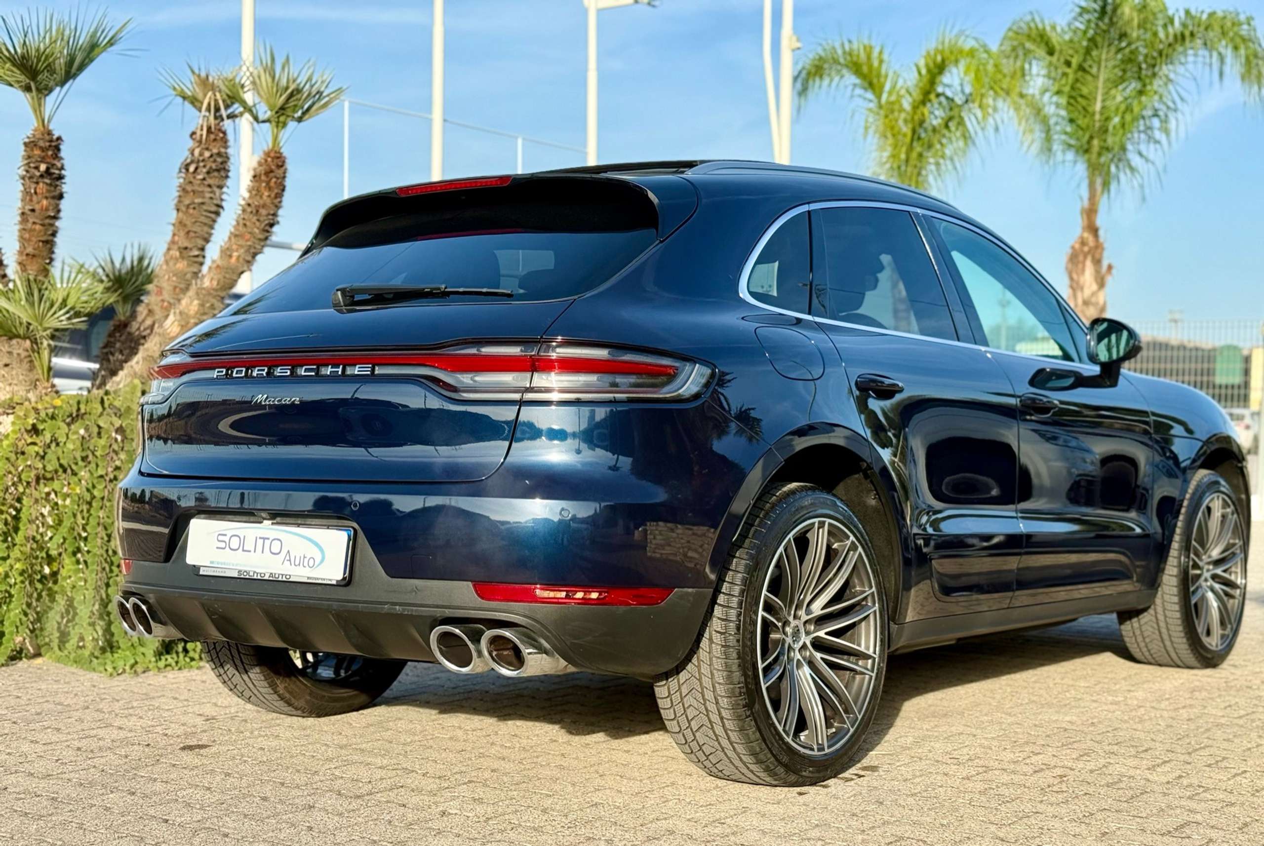 Porsche - Macan