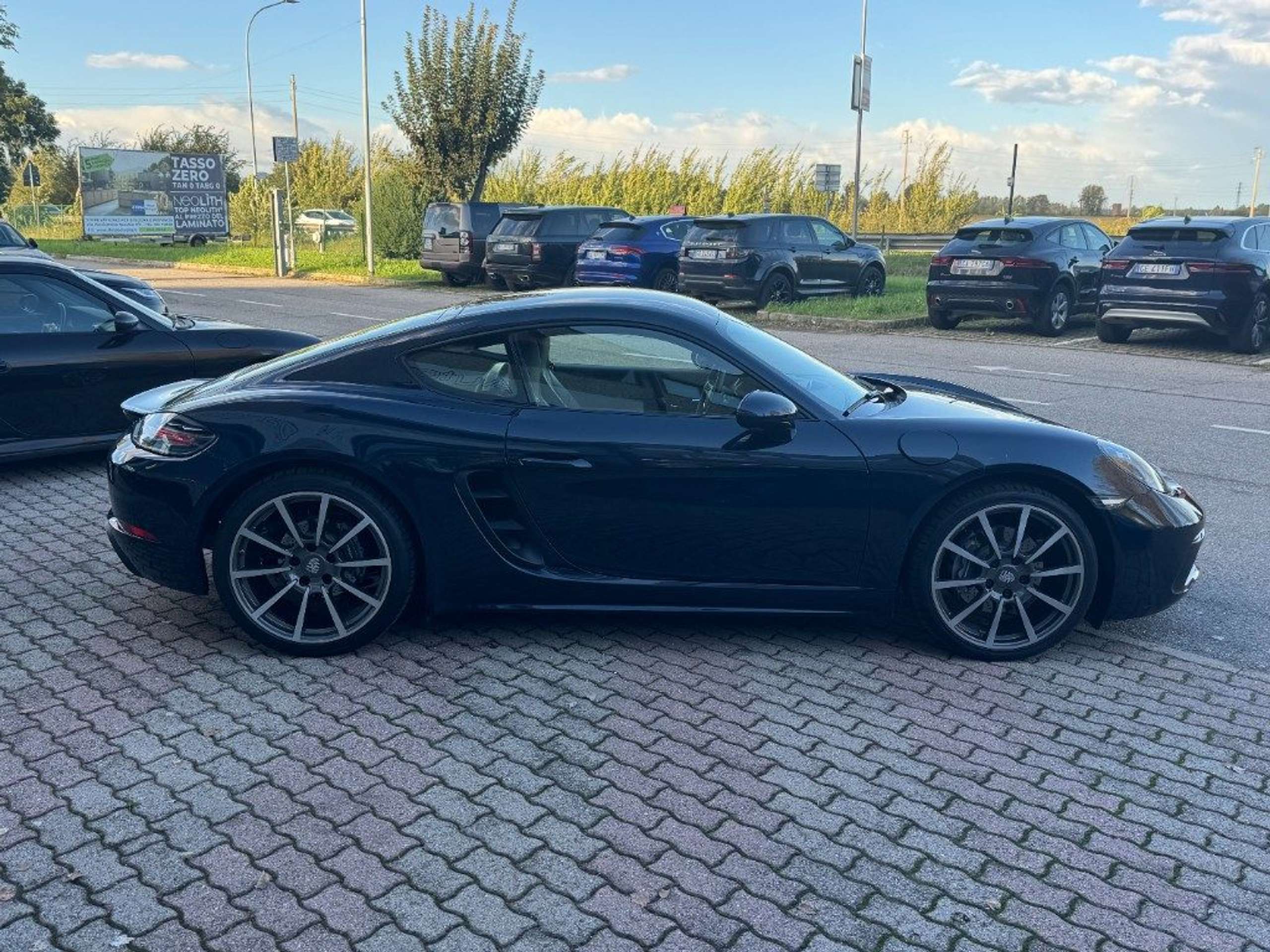 Porsche - Cayman