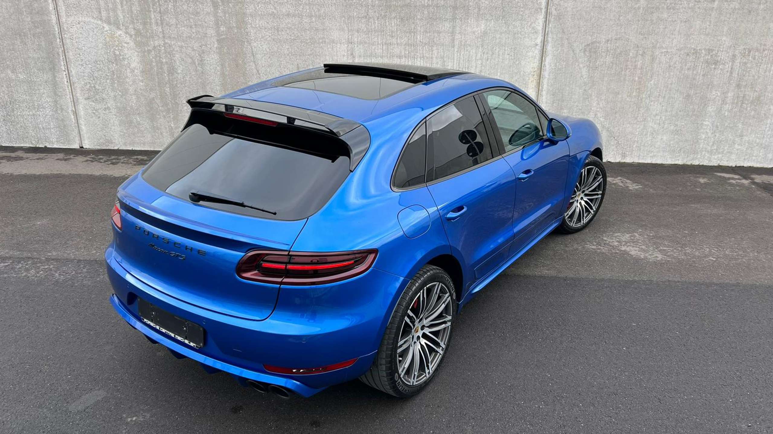 Porsche - Macan