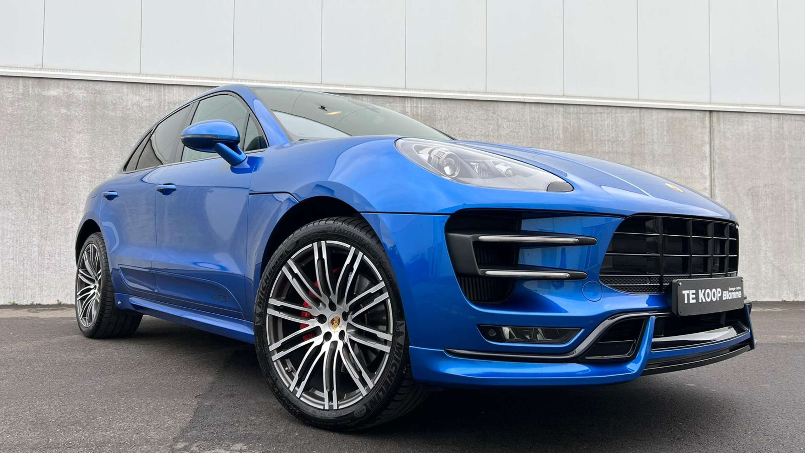 Porsche - Macan