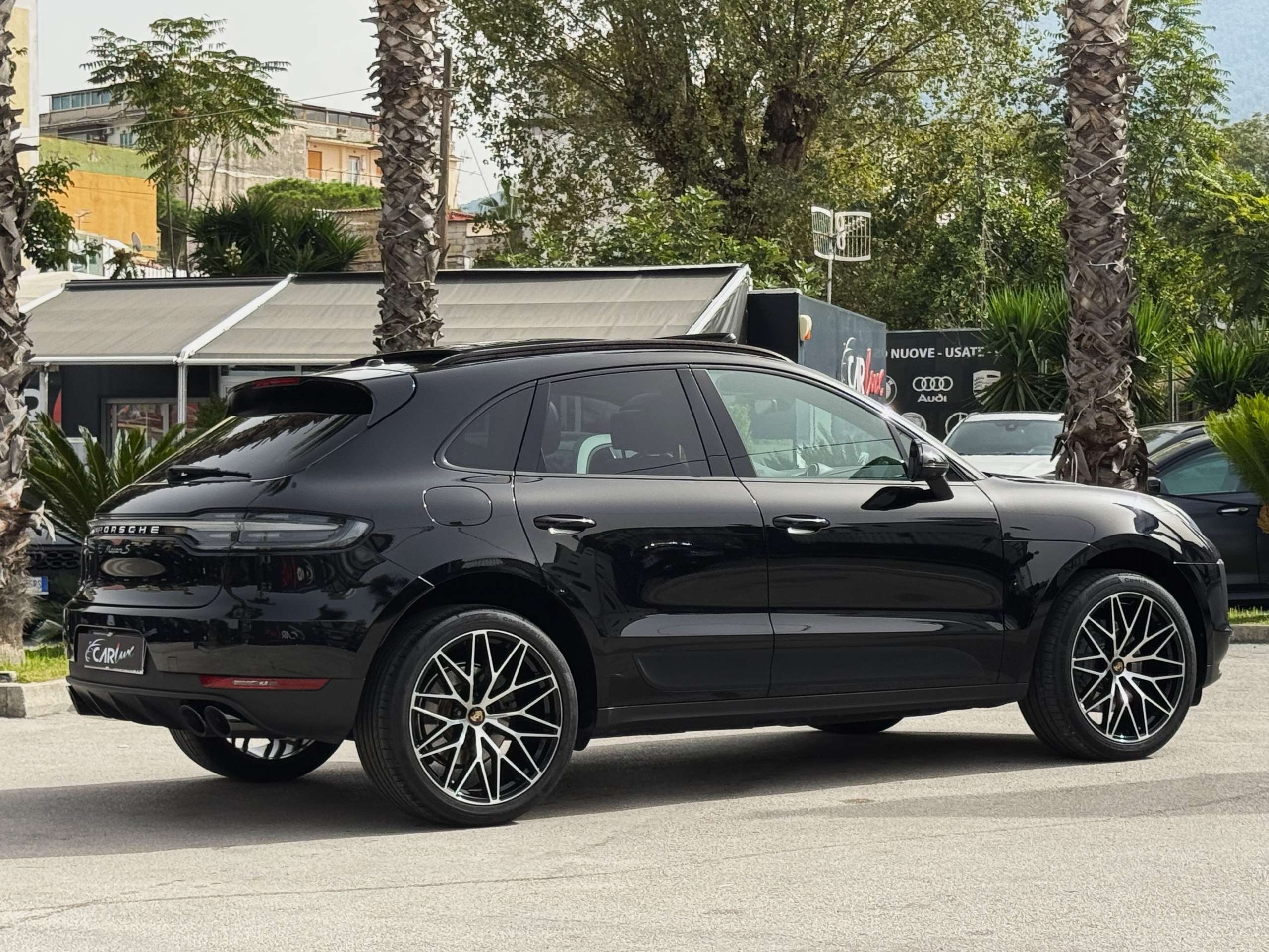 Porsche - Macan