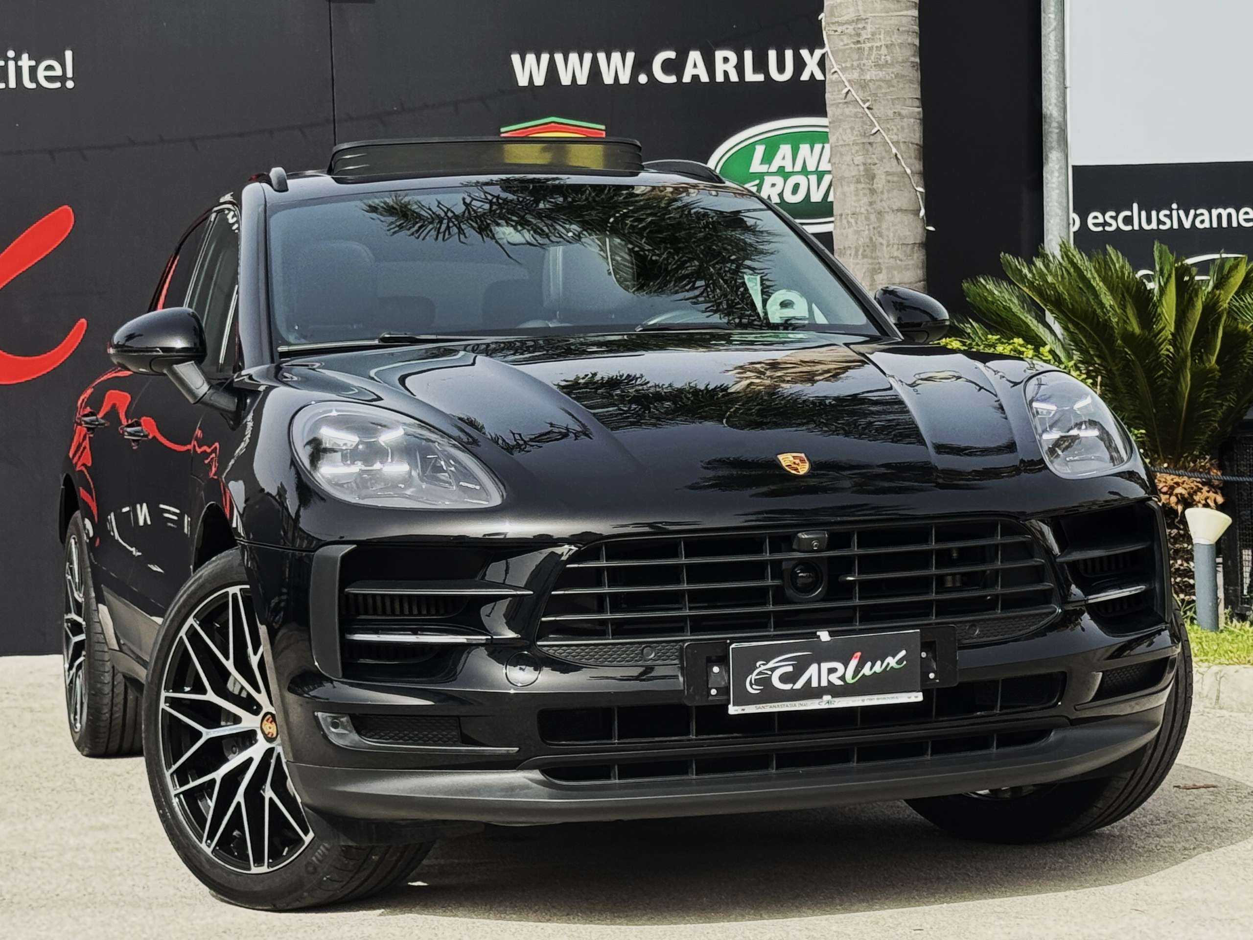 Porsche - Macan