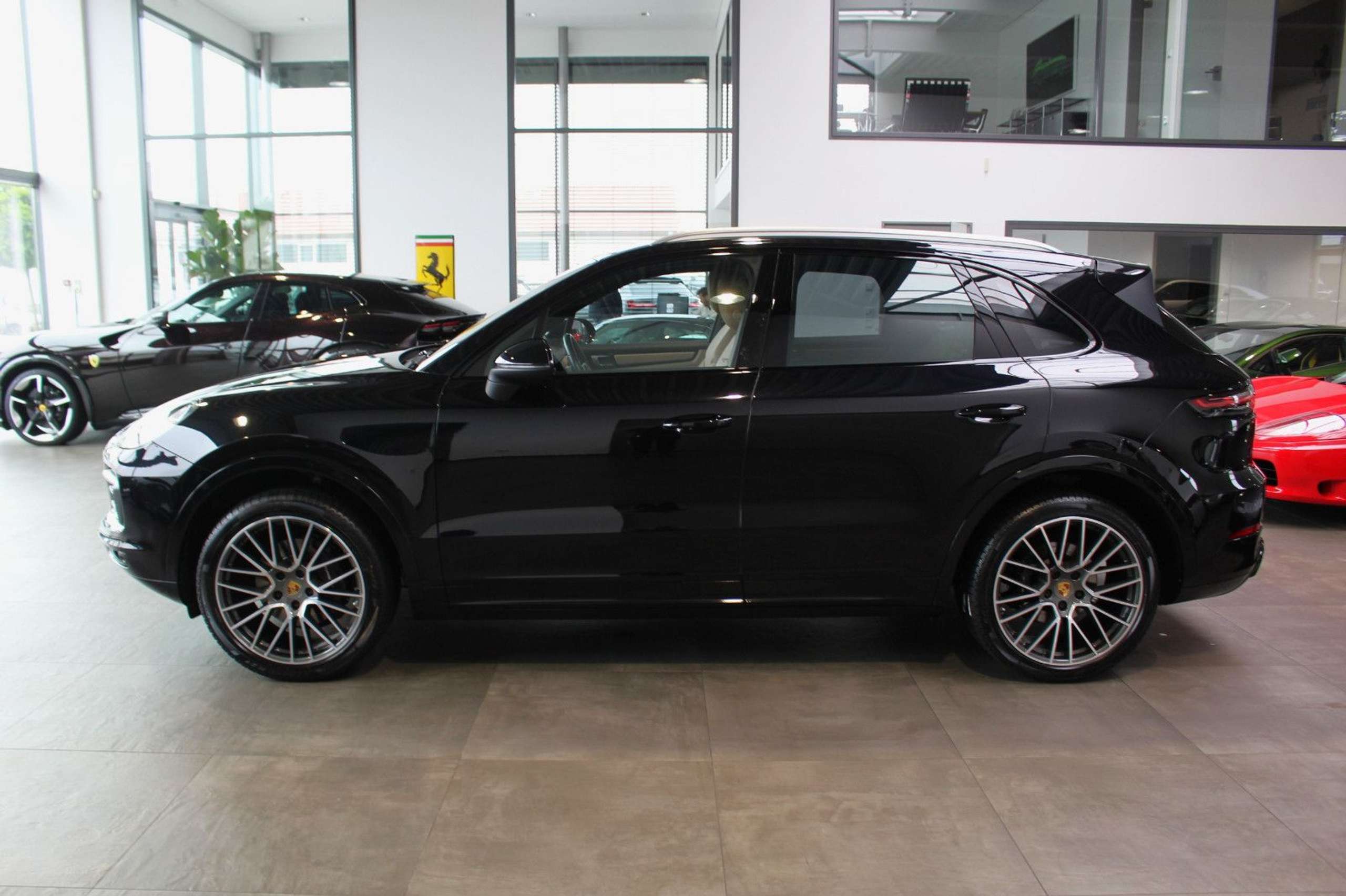 Porsche - Cayenne