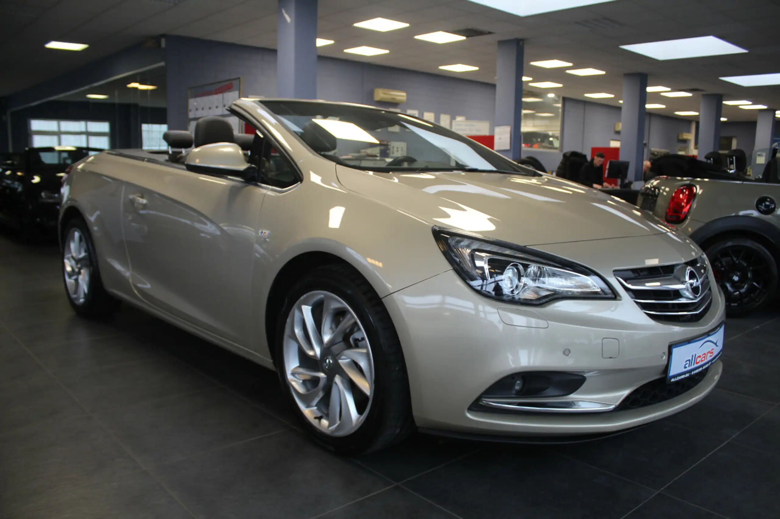 Opel - Cascada