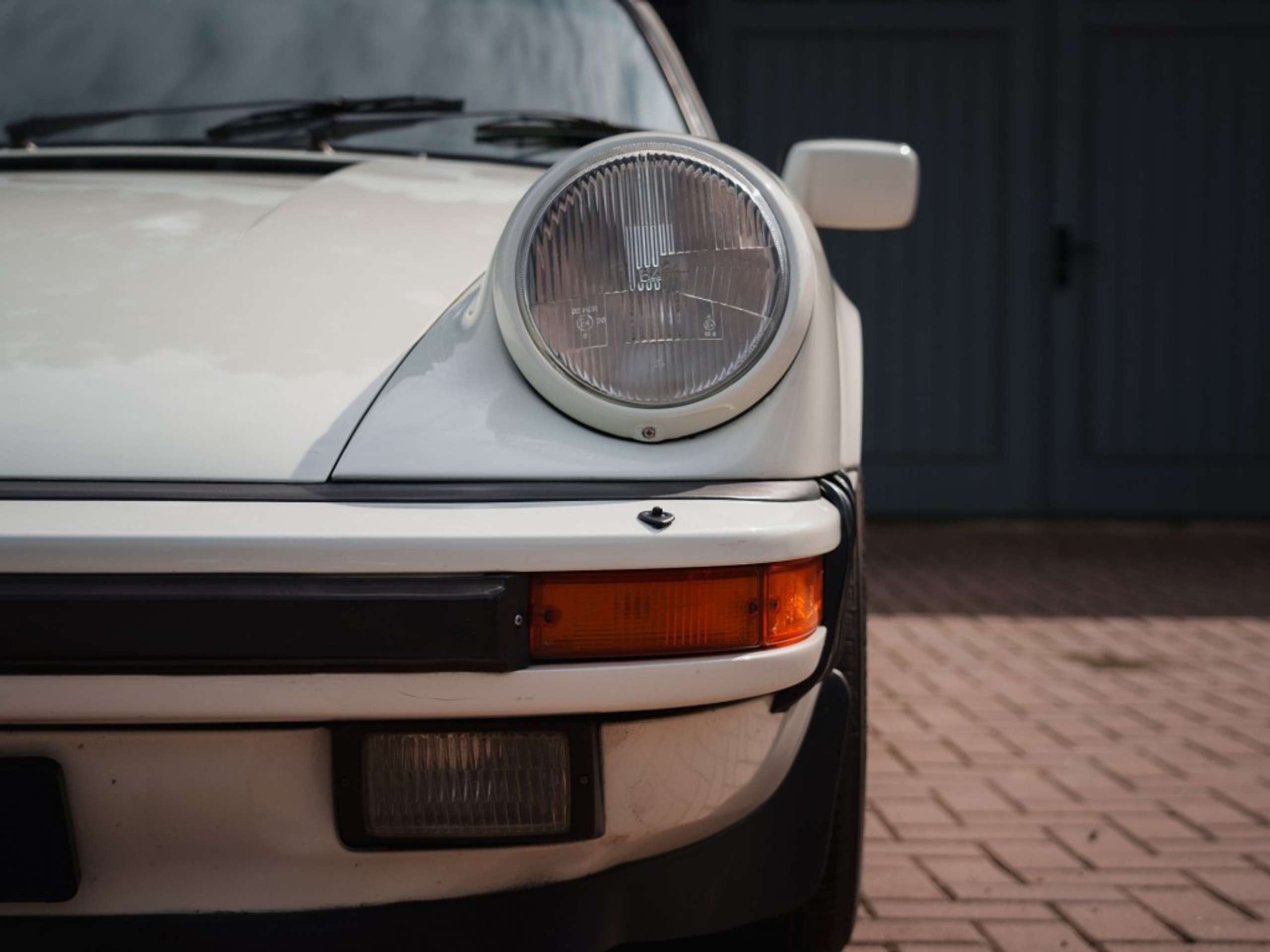 Porsche - 911